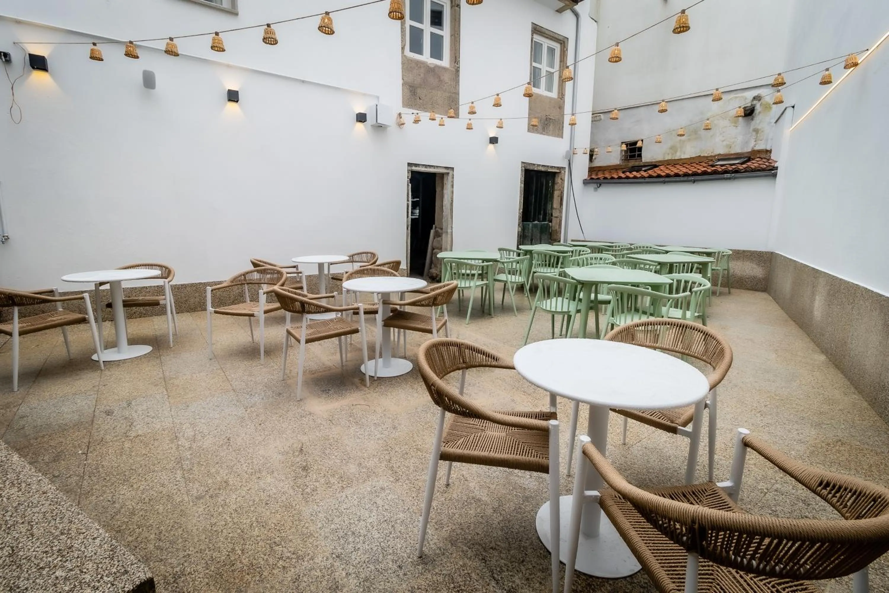 Restaurant/places to eat in HOTEL CORONA DE PADRÓN