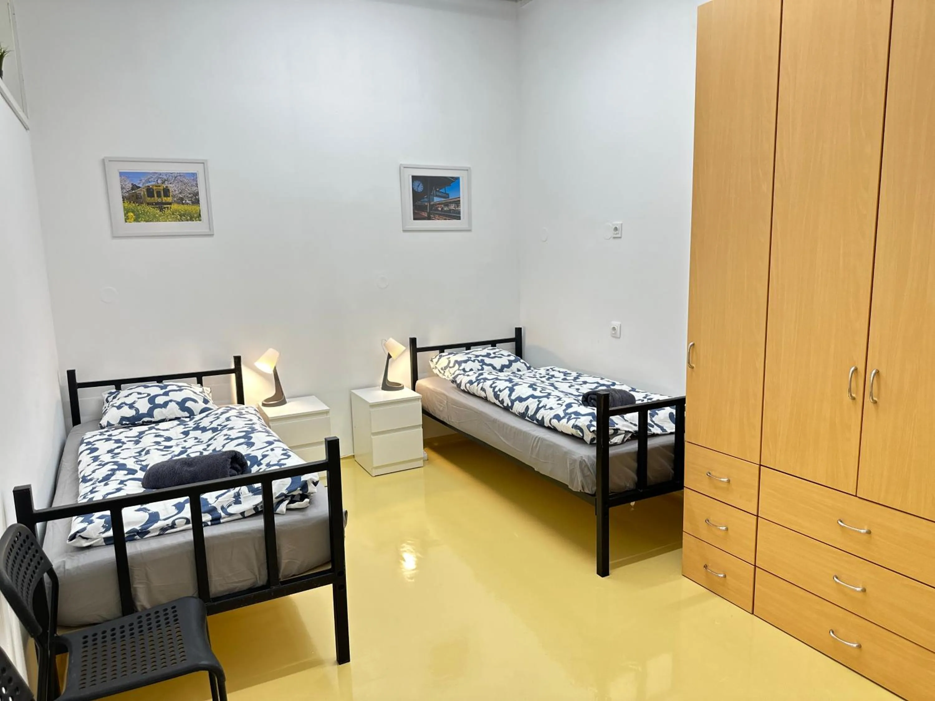 Bed in Railway Ljubljana ROOMS