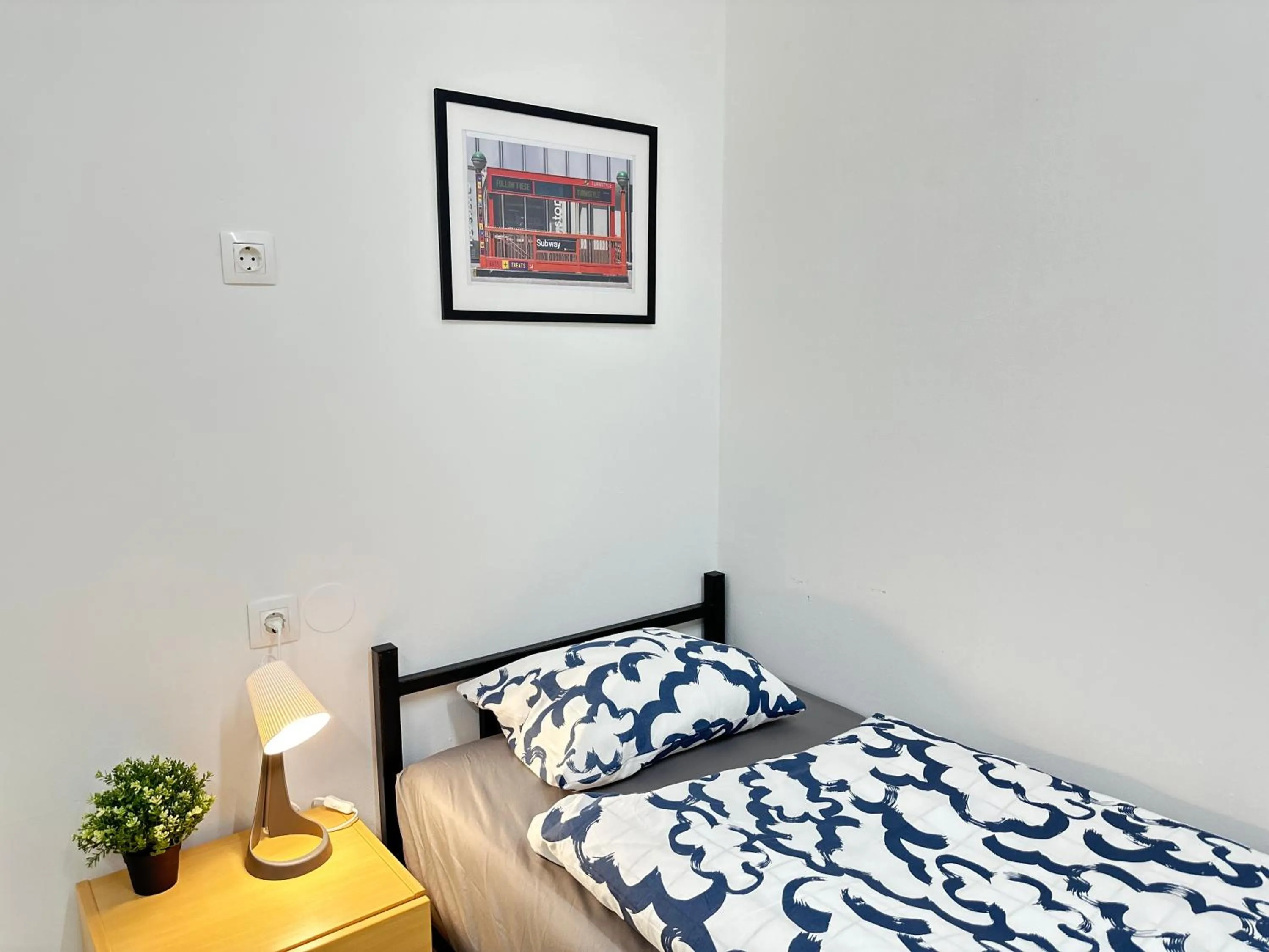 Bed in Railway Ljubljana ROOMS