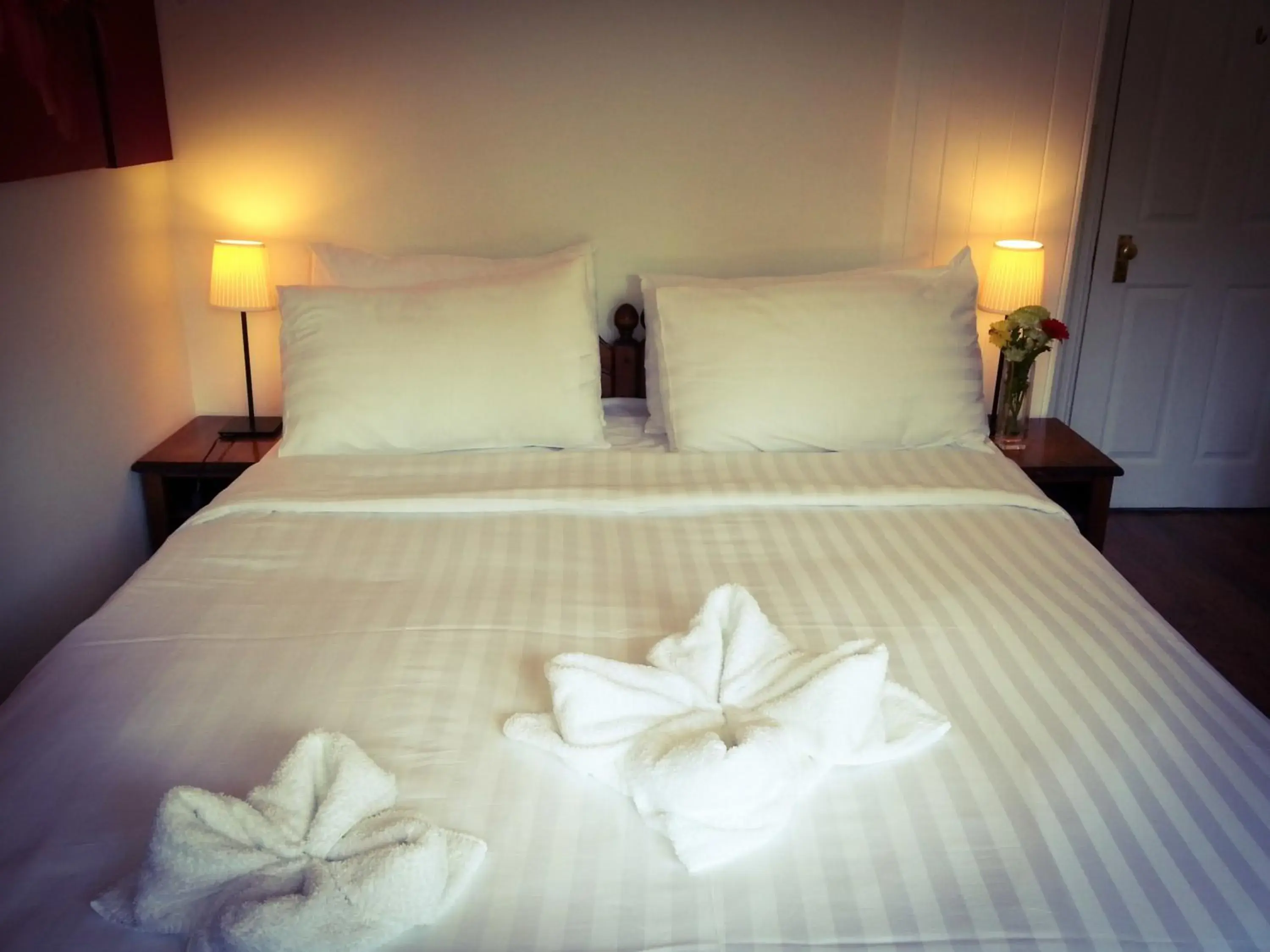 Bed in Rosemead Guest House Bed in Rosemead Guest House