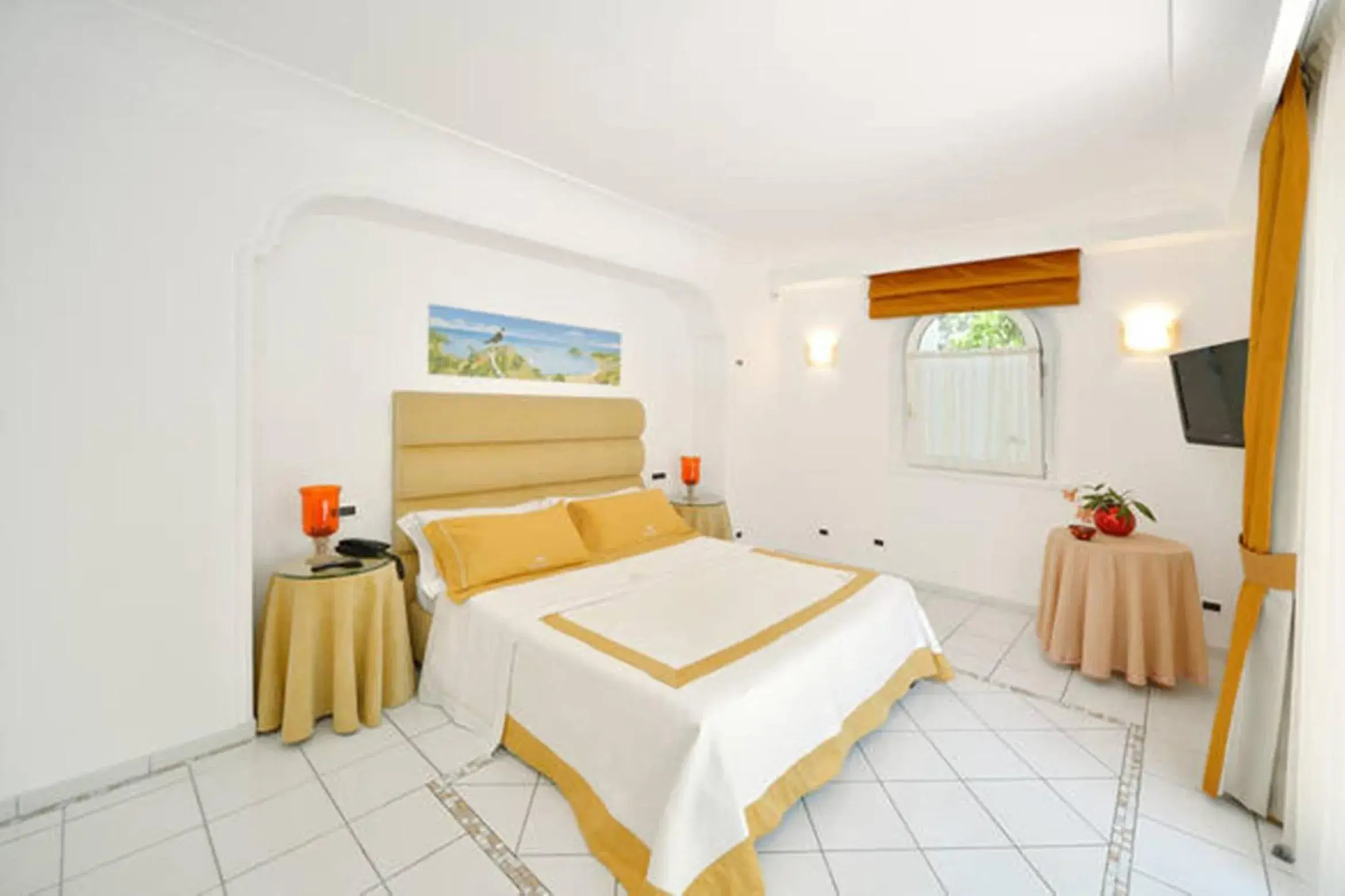 Double Room with Spa Bath in Villa Marinella Double Room with Spa Bath in Villa Marinella