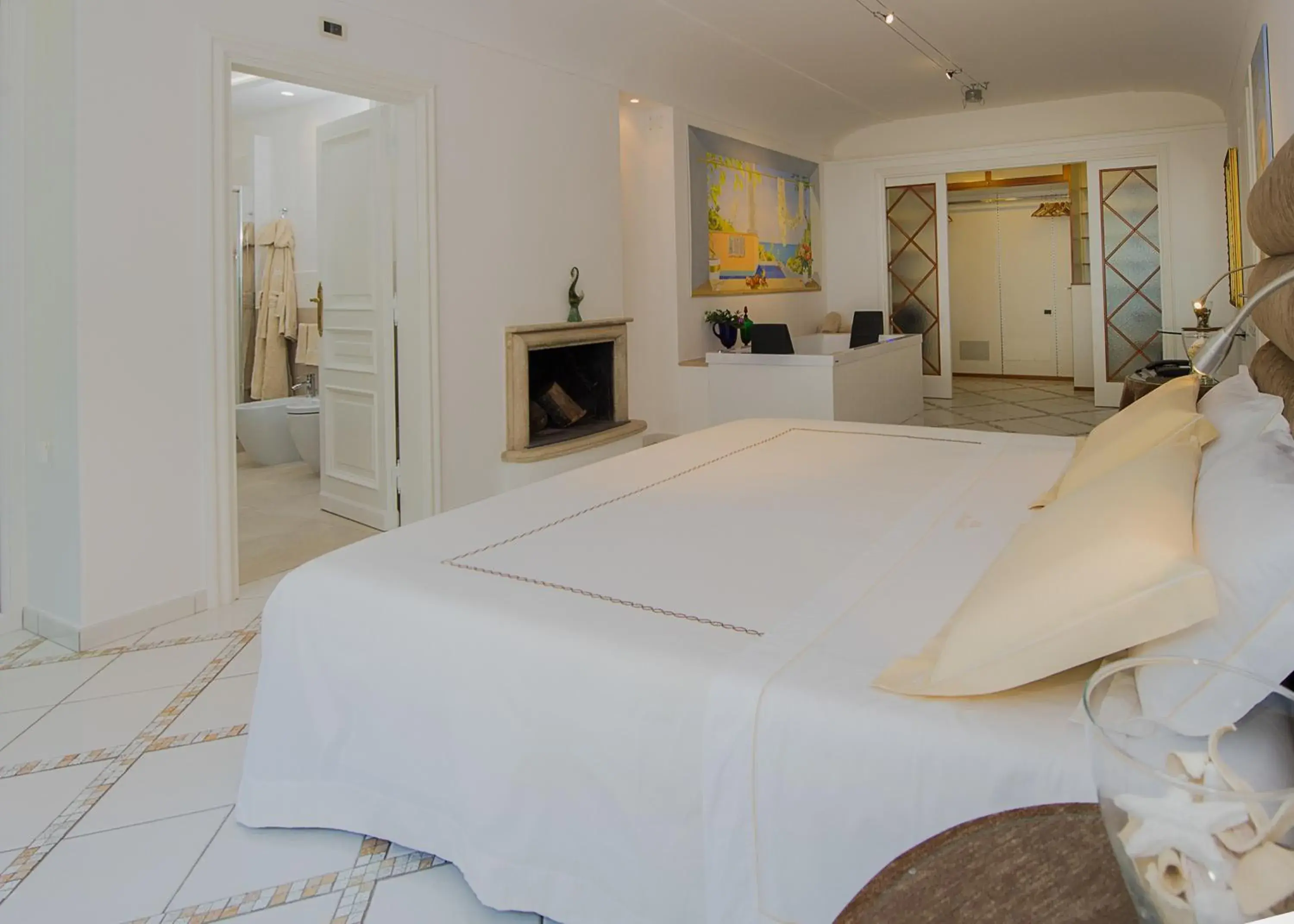 Superior Double Room with Hot Tub in Villa Marinella Superior Double Room with Hot Tub in Villa Marinella