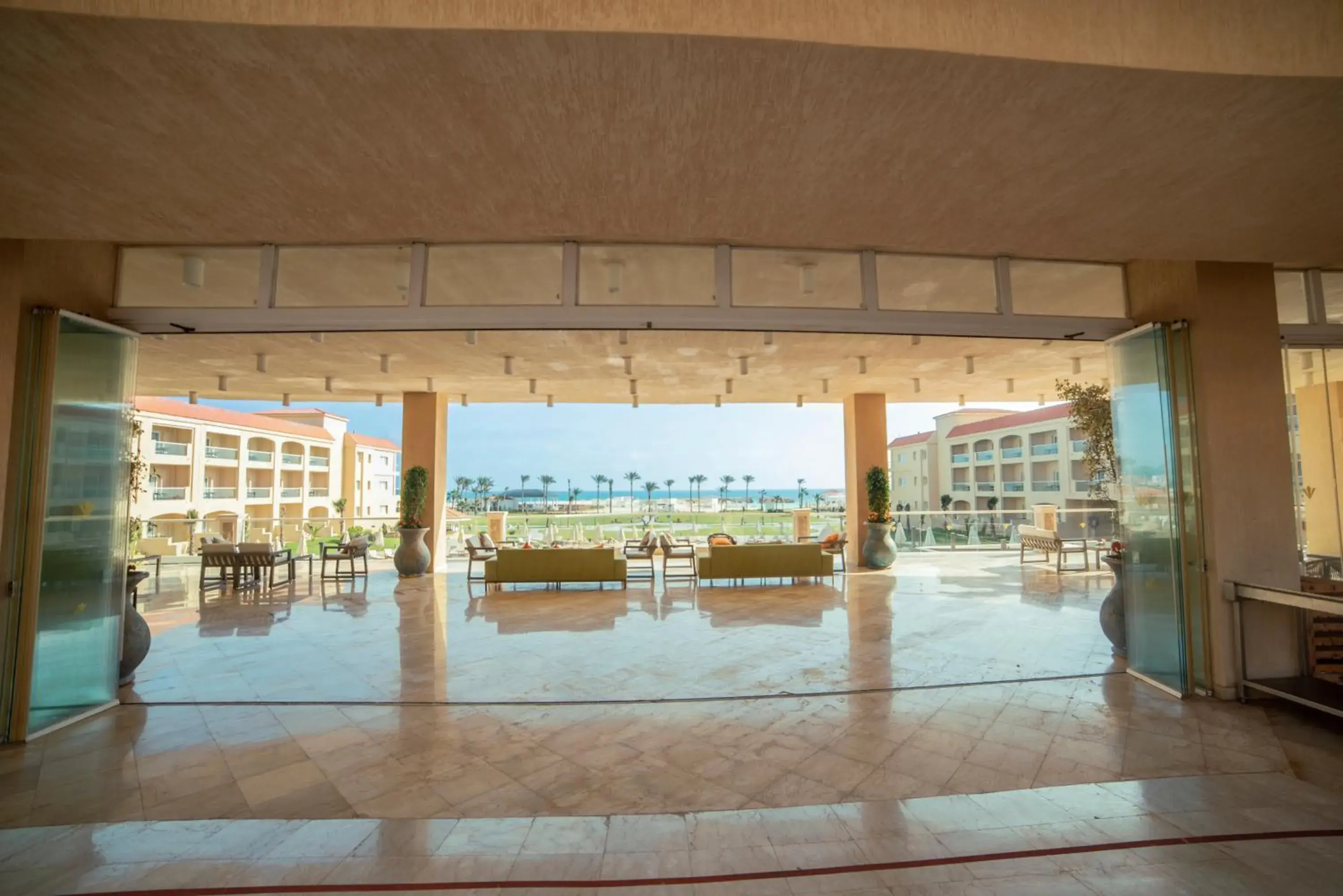 Lounge or bar in Rixos Alamein - Full Board Plus Lounge or bar in Rixos Alamein - Full Board Plus