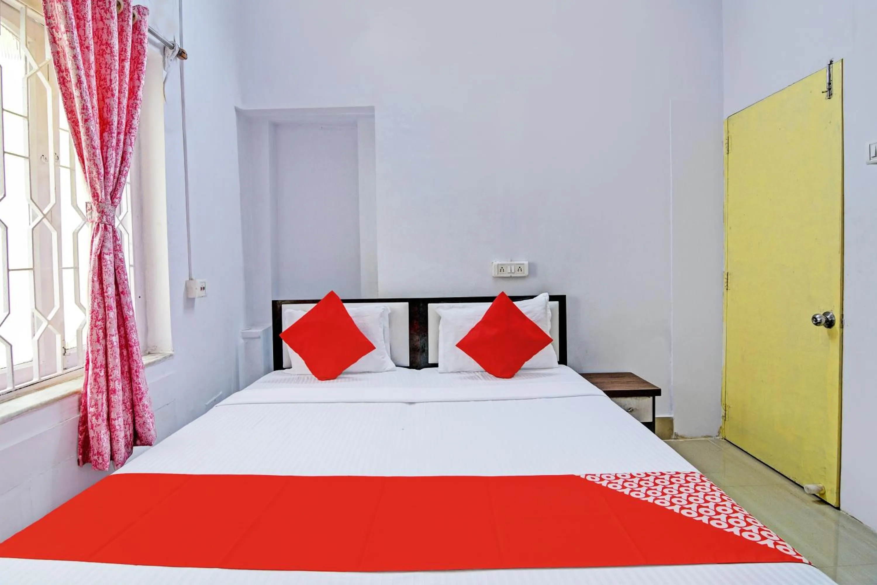 Facade/entrance in Hotel O Annapurna Stay Fusion