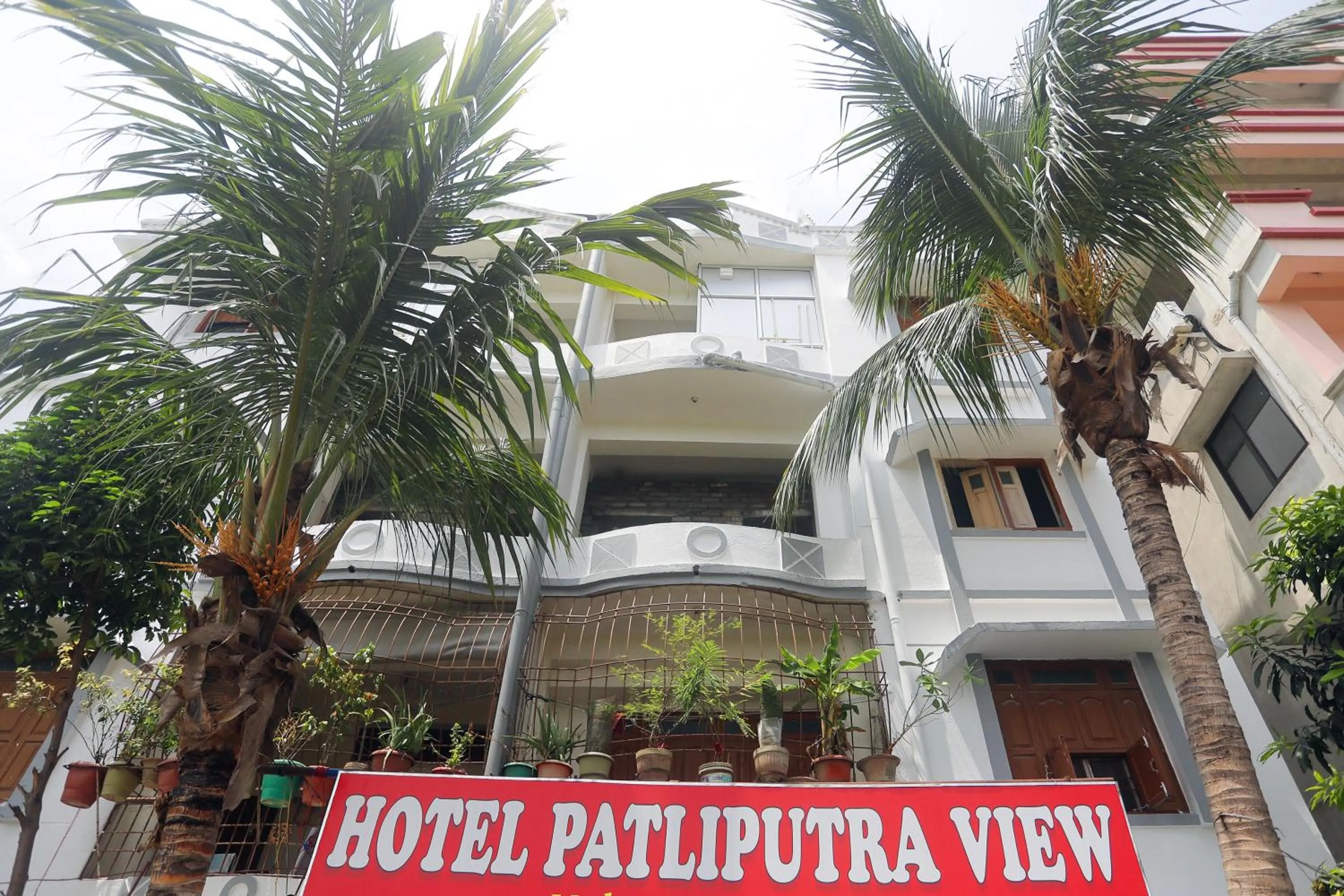 Facade/entrance in Hotel O Patliputra View