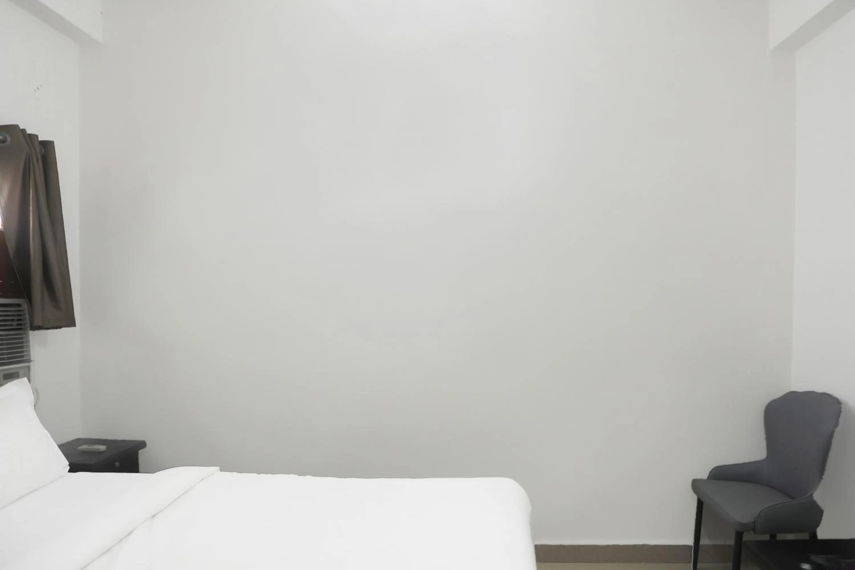 Bedroom, Bed in Hotel O Patliputra View