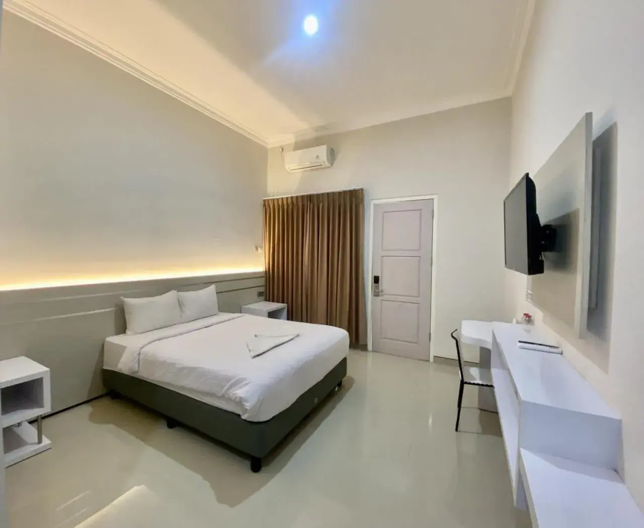 Bed in El Malik hotel Sumenep Bed in El Malik hotel Sumenep