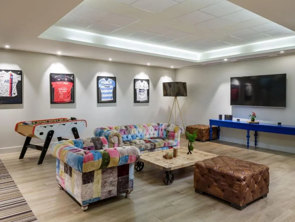 Game Room in Renaissance Paris Hippodrome de St. Cloud Hotel