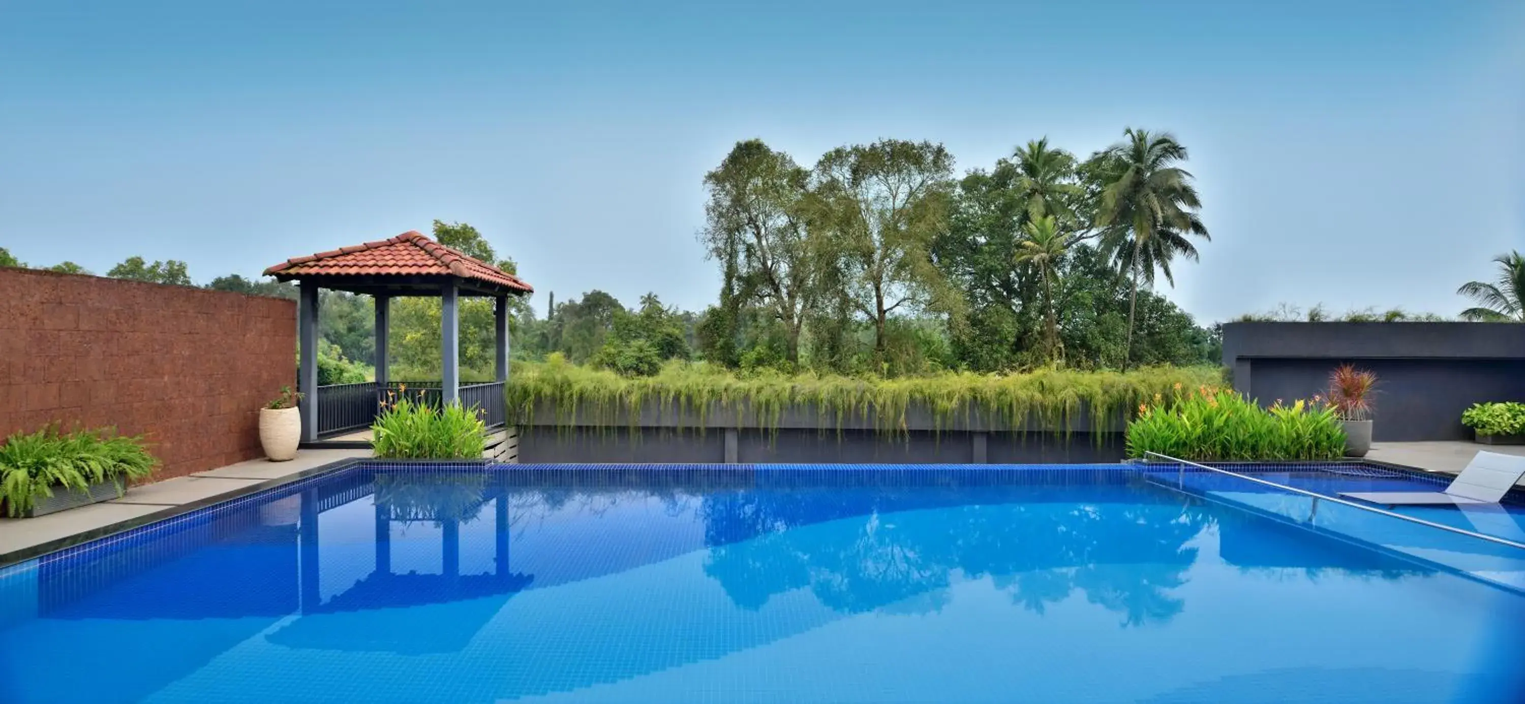 Swimming pool in Citadines Arpora Nagoa Goa Swimming pool in Citadines Arpora Nagoa Goa