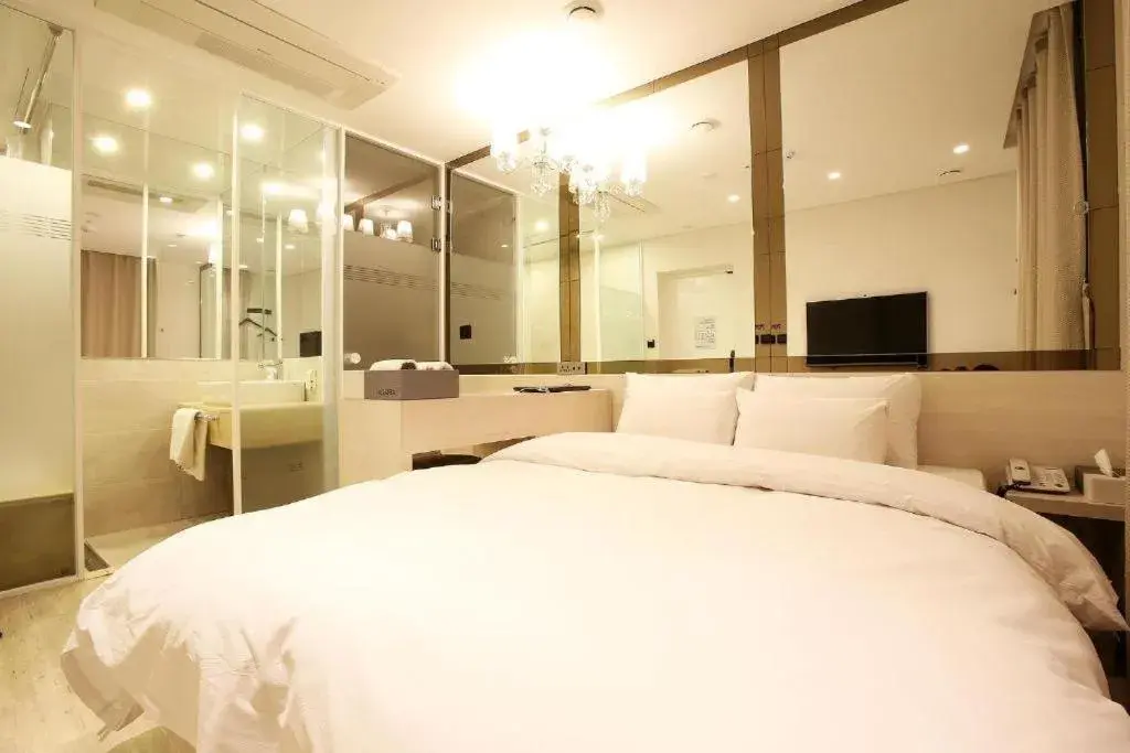 Bed in Hotel Lassa Bed in Hotel Lassa