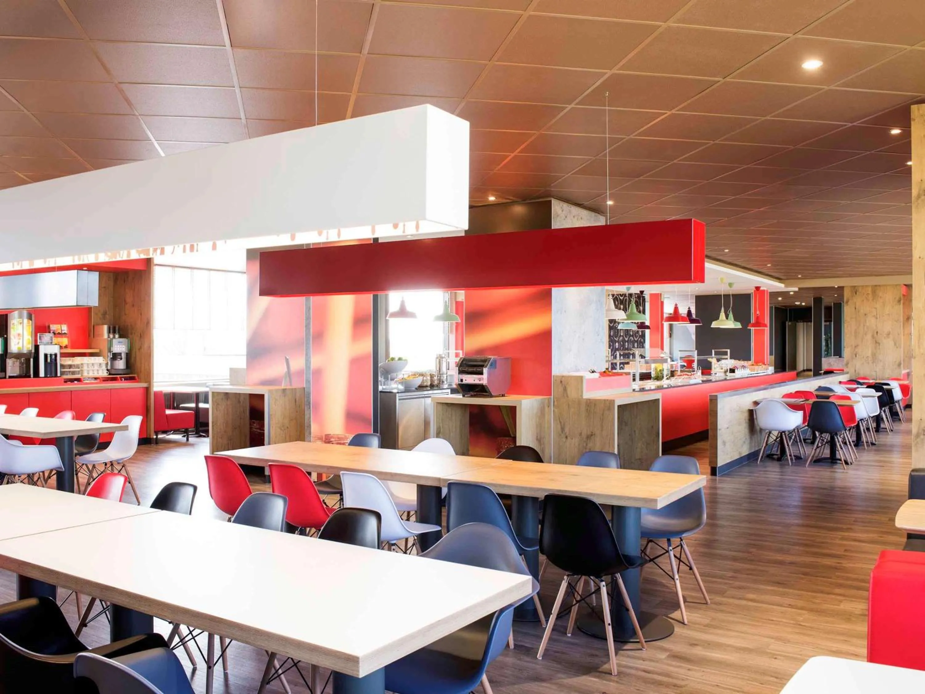 Restaurant/places to eat in Ibis Schiphol Amsterdam Airport