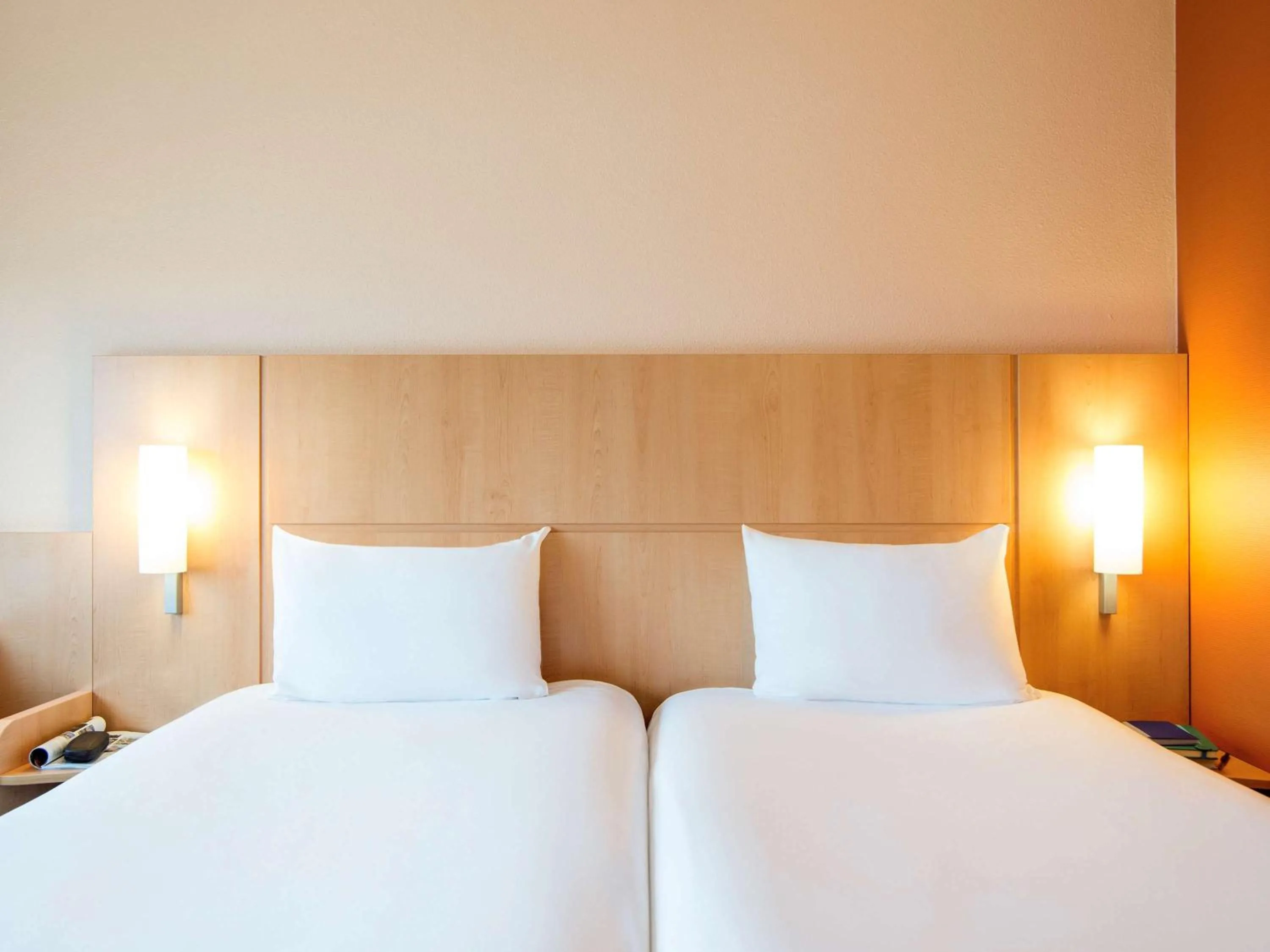 Photo of the whole room, Bed in Ibis Schiphol Amsterdam Airport