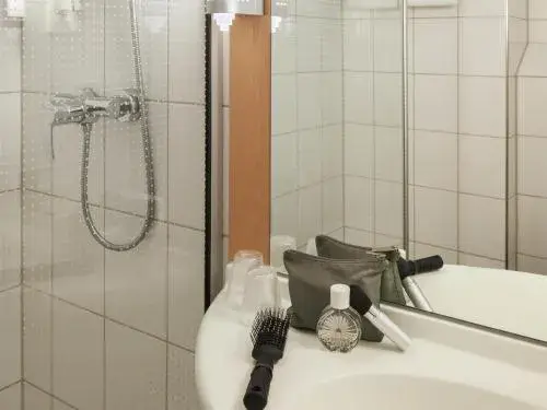 Ibis Schiphol Amsterdam Airport Ibis Schiphol Amsterdam Airport