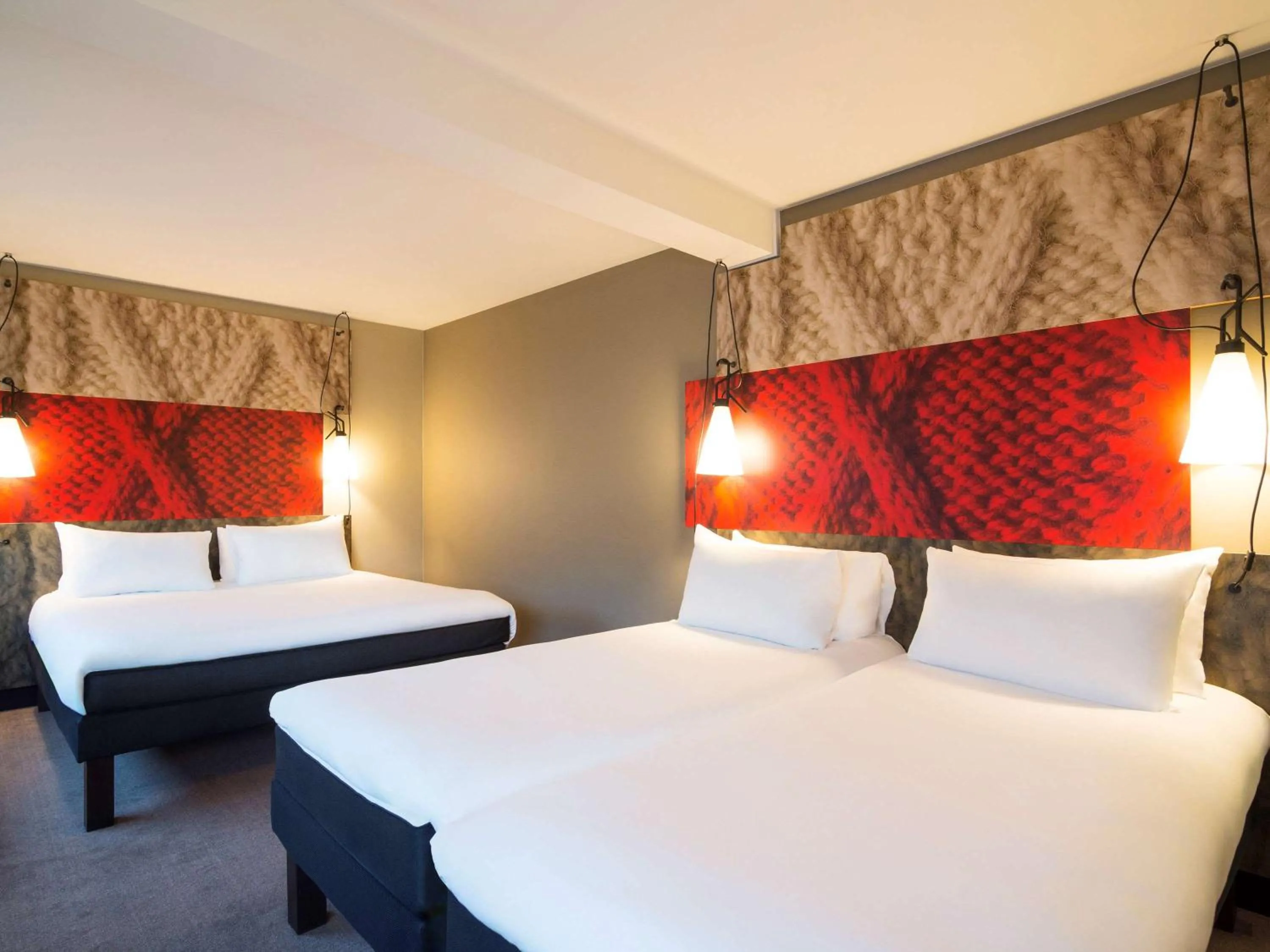 Photo of the whole room, Bed in Ibis Schiphol Amsterdam Airport