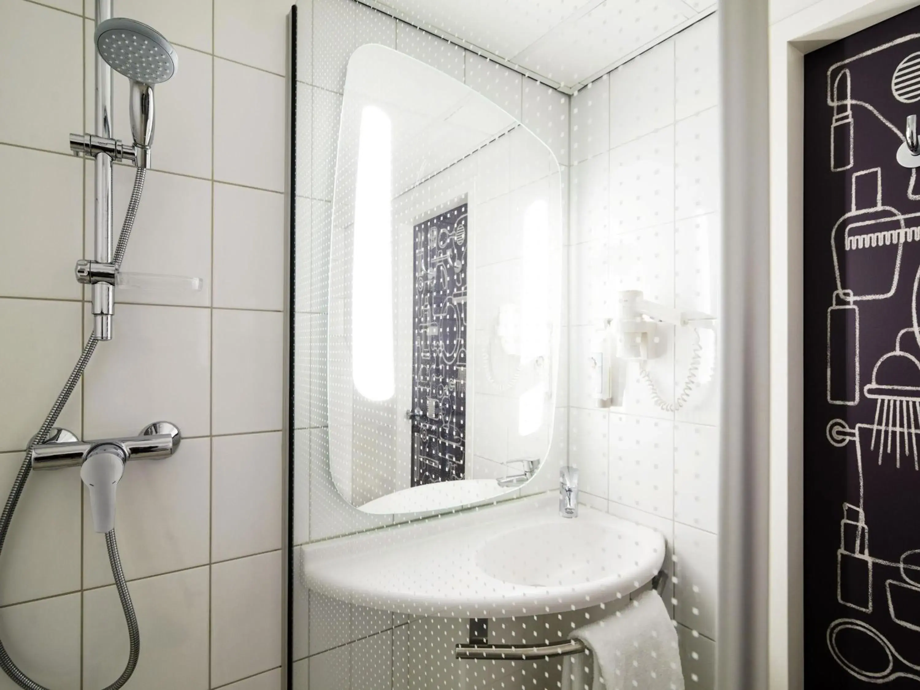 Bedroom in Ibis Schiphol Amsterdam Airport Bedroom in Ibis Schiphol Amsterdam Airport