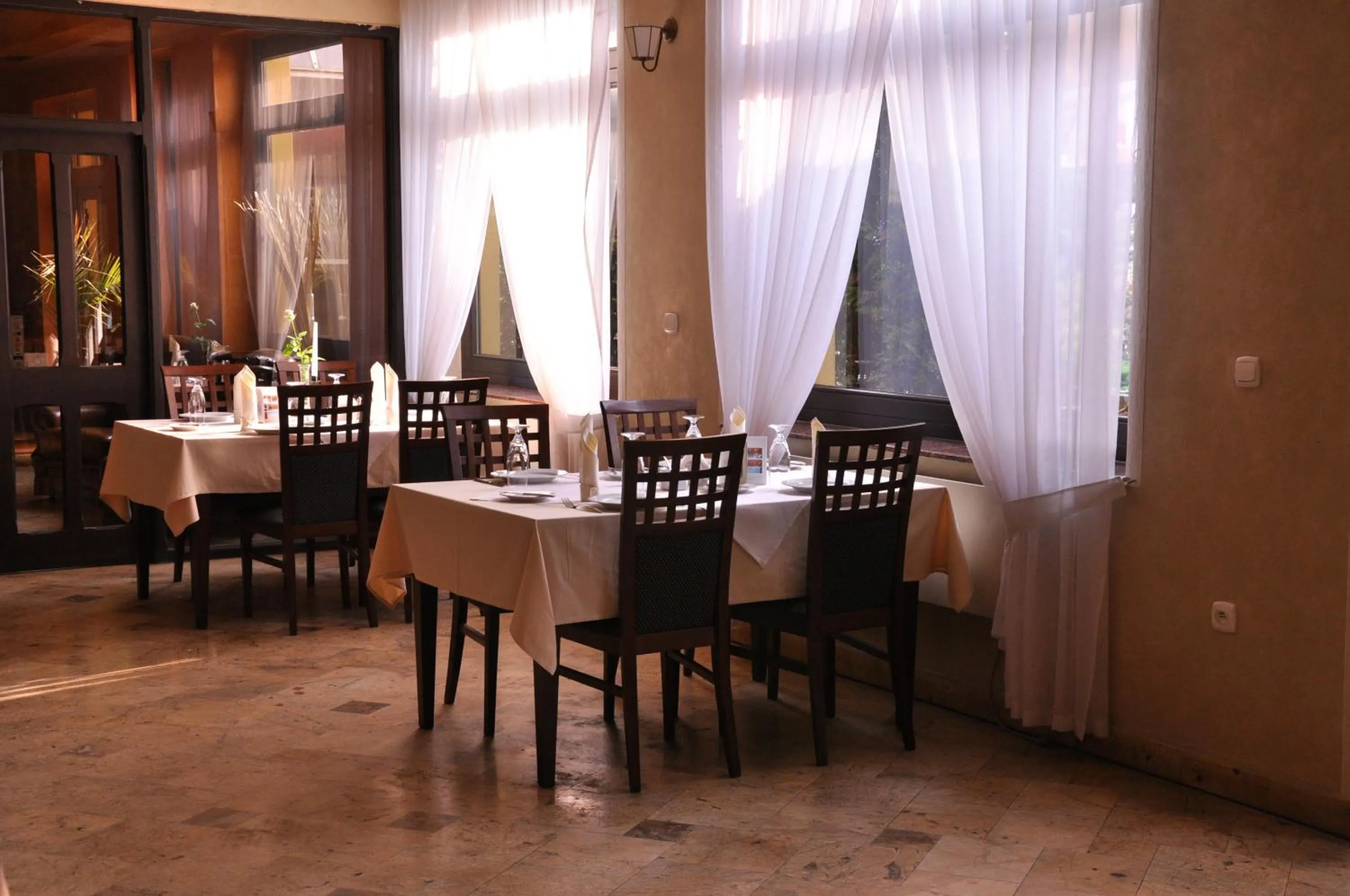 Restaurant/places to eat in Hotel Oleńka