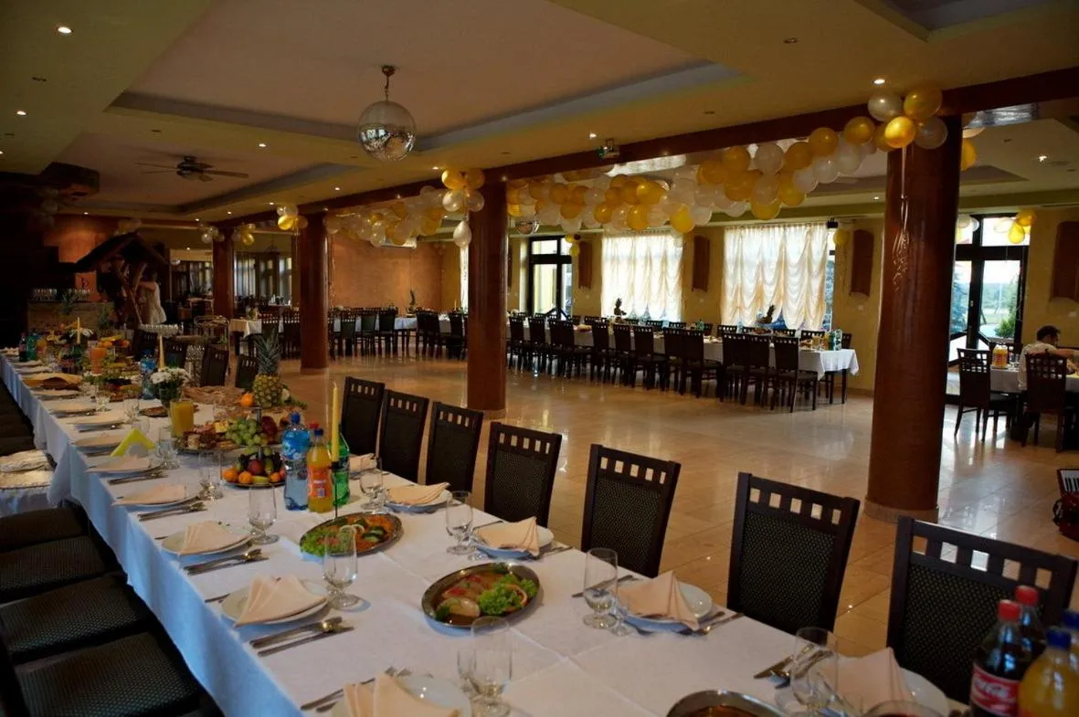 Restaurant/places to eat in Hotel Oleńka