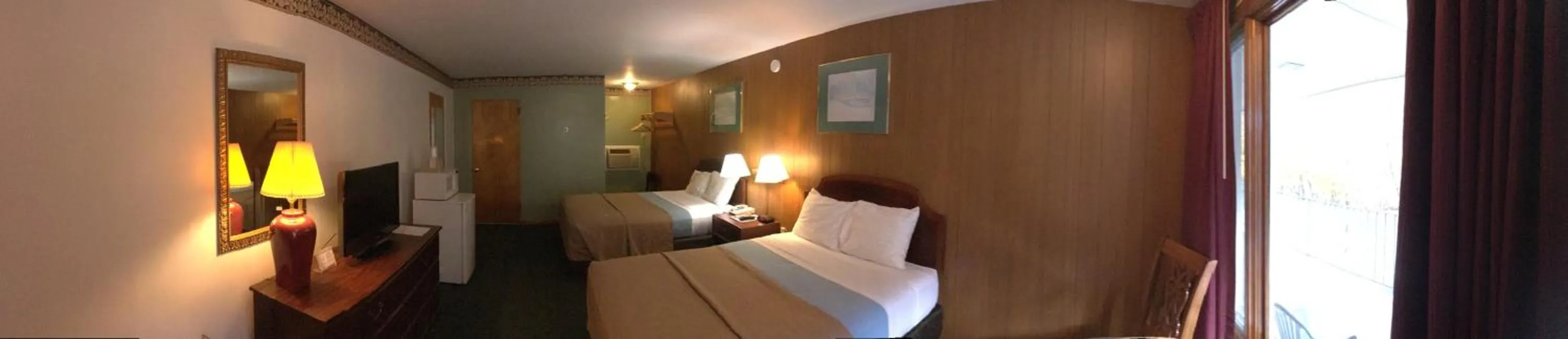 Bedroom, Bed in Mahoning Inn