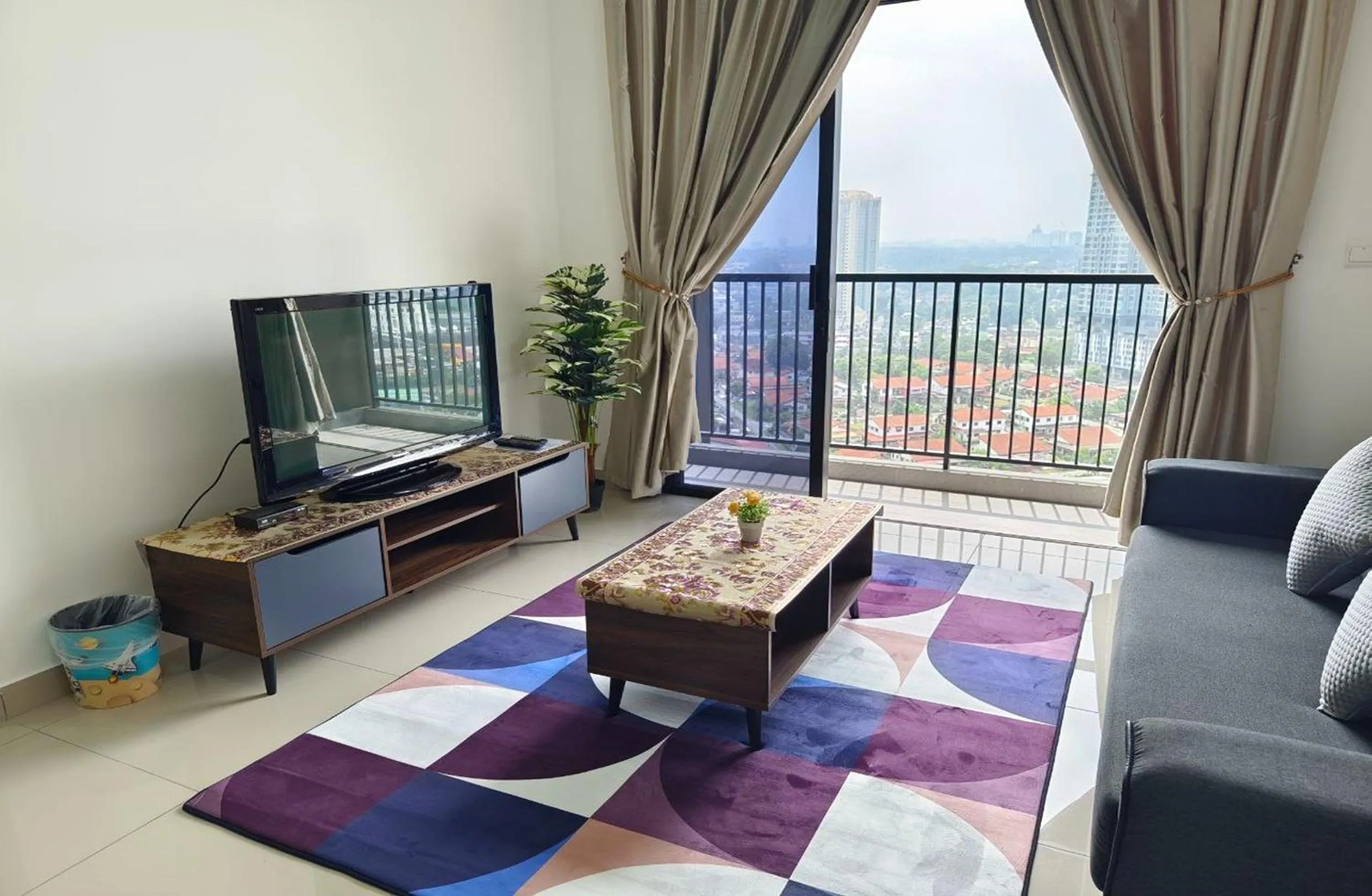 Mountain view in Twin Tower Johor Bahru by Glex