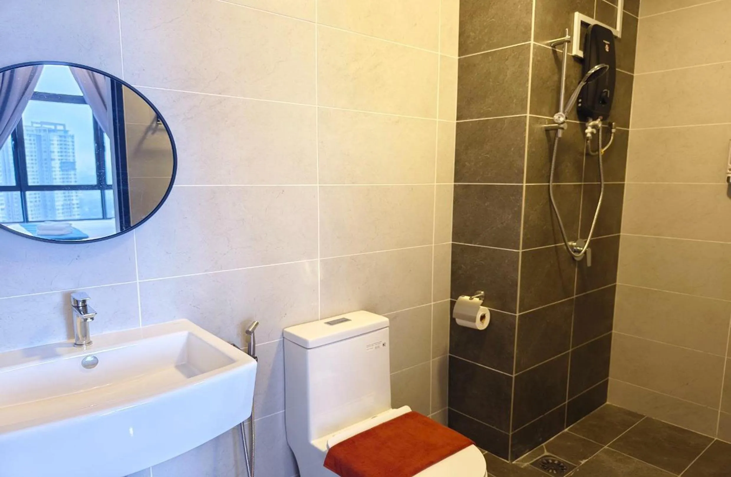 Shower in Twin Tower Johor Bahru by Glex