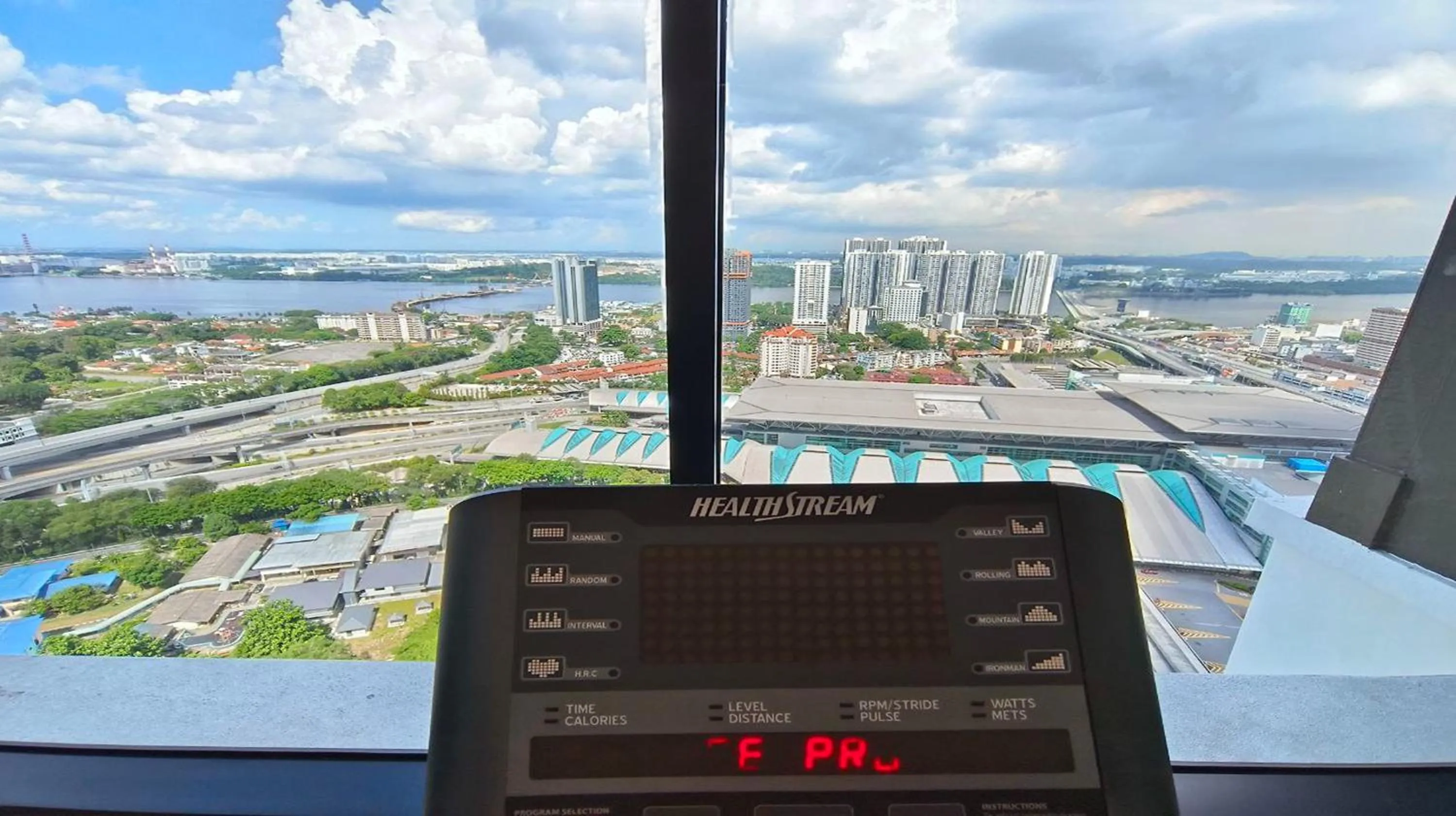 Fitness centre/facilities in Twin Tower Johor Bahru by Glex