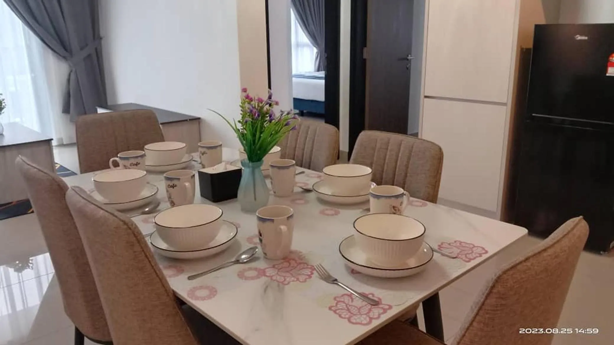 Dining area in Twin Tower Johor Bahru by Glex