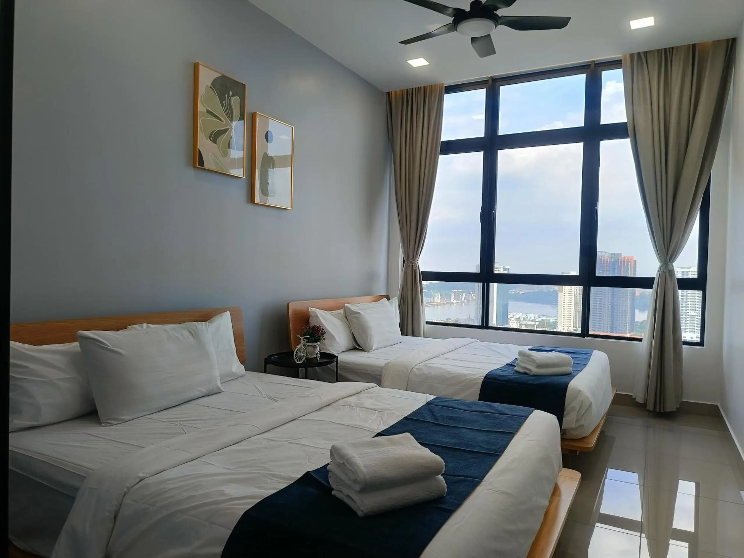 Bed in Twin Tower Johor Bahru by Glex