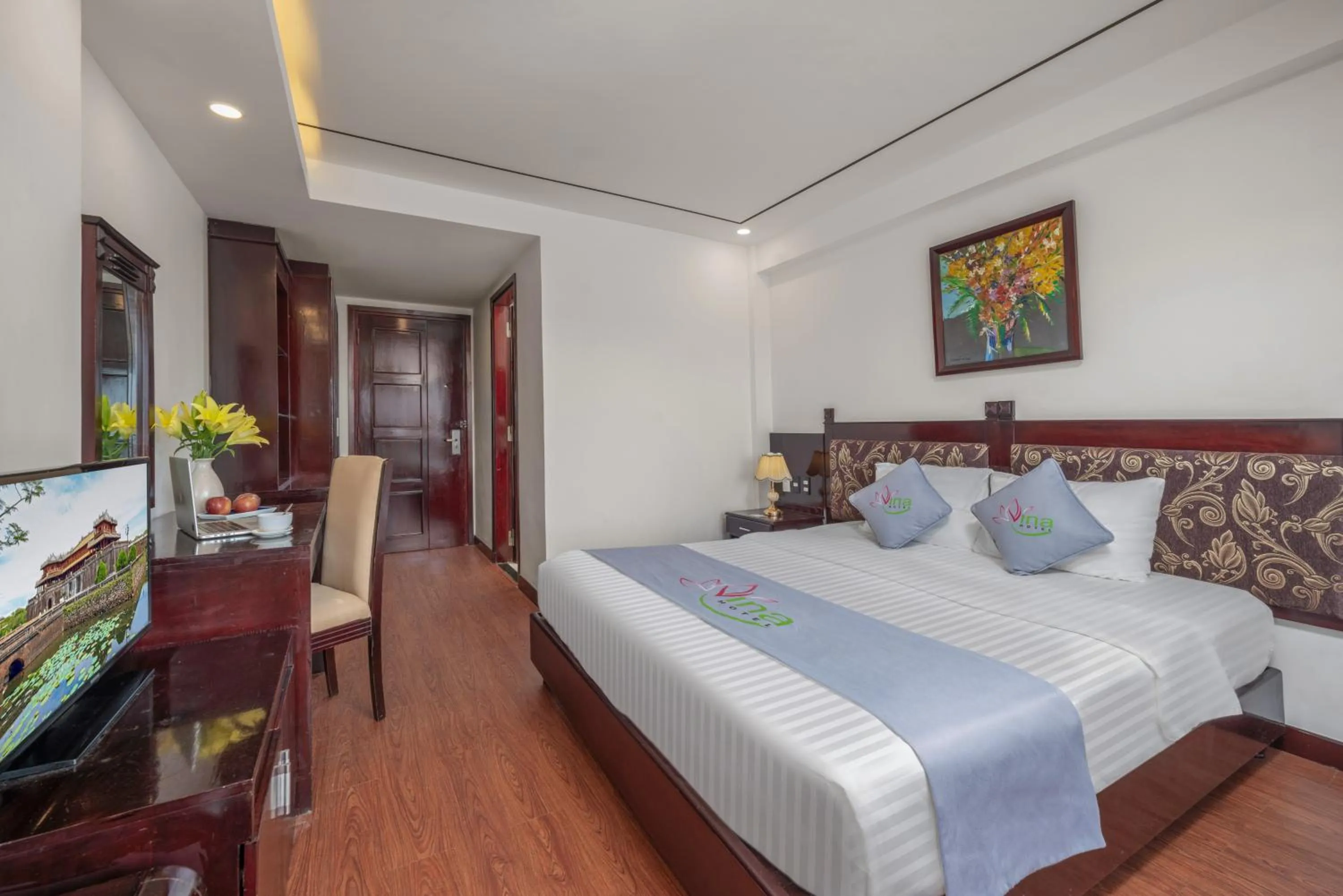 Bed in Vina Hotel Hue