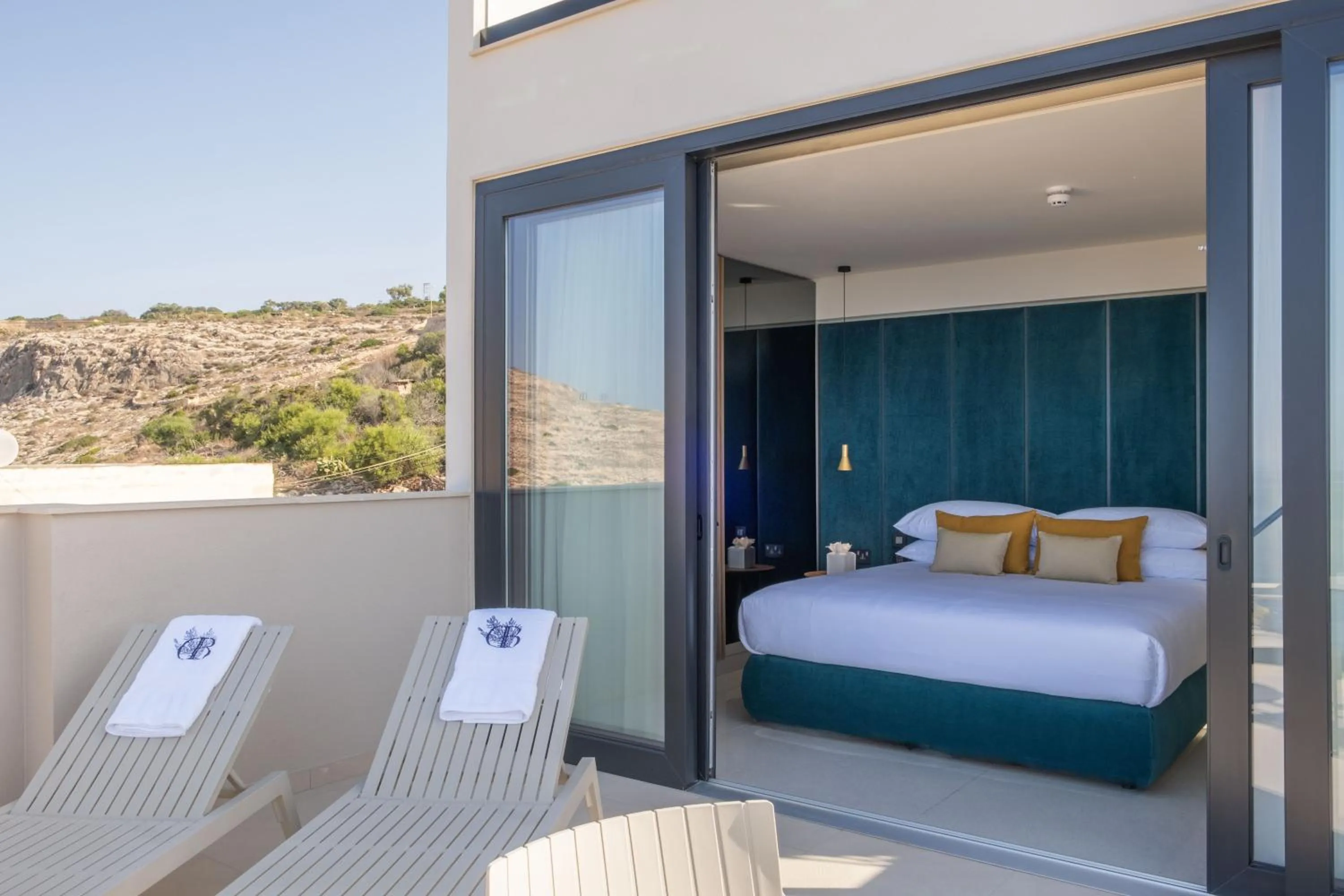 Balcony/Terrace, Bed in Deep Blu Boutique Hotel