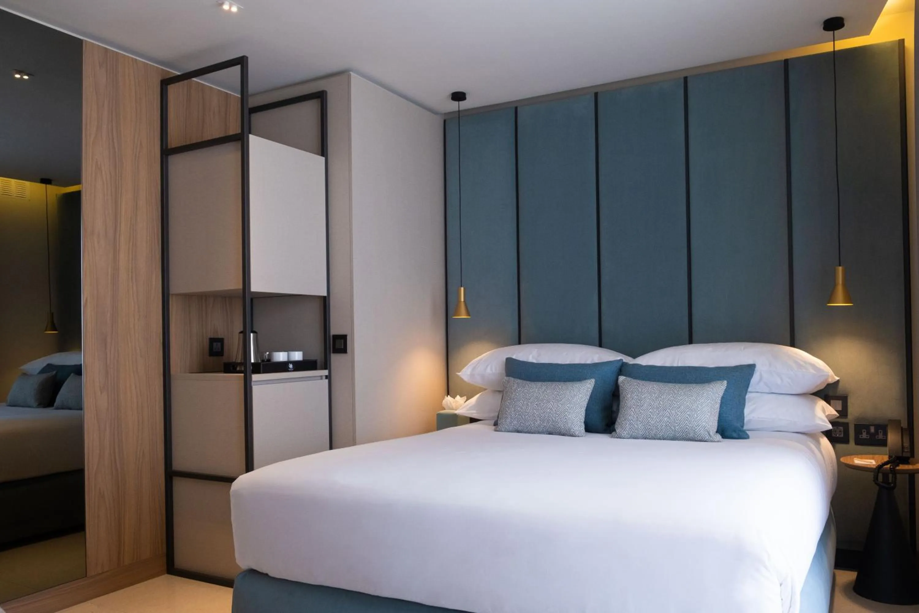 Bedroom, Bed in Deep Blu Boutique Hotel