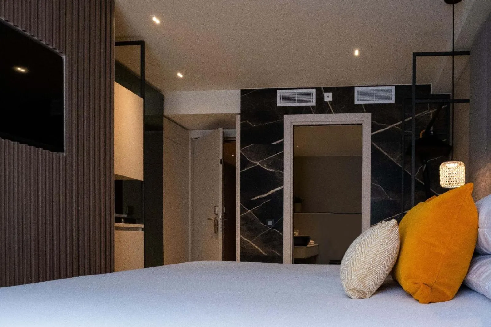 Bedroom, Bed in Deep Blu Boutique Hotel