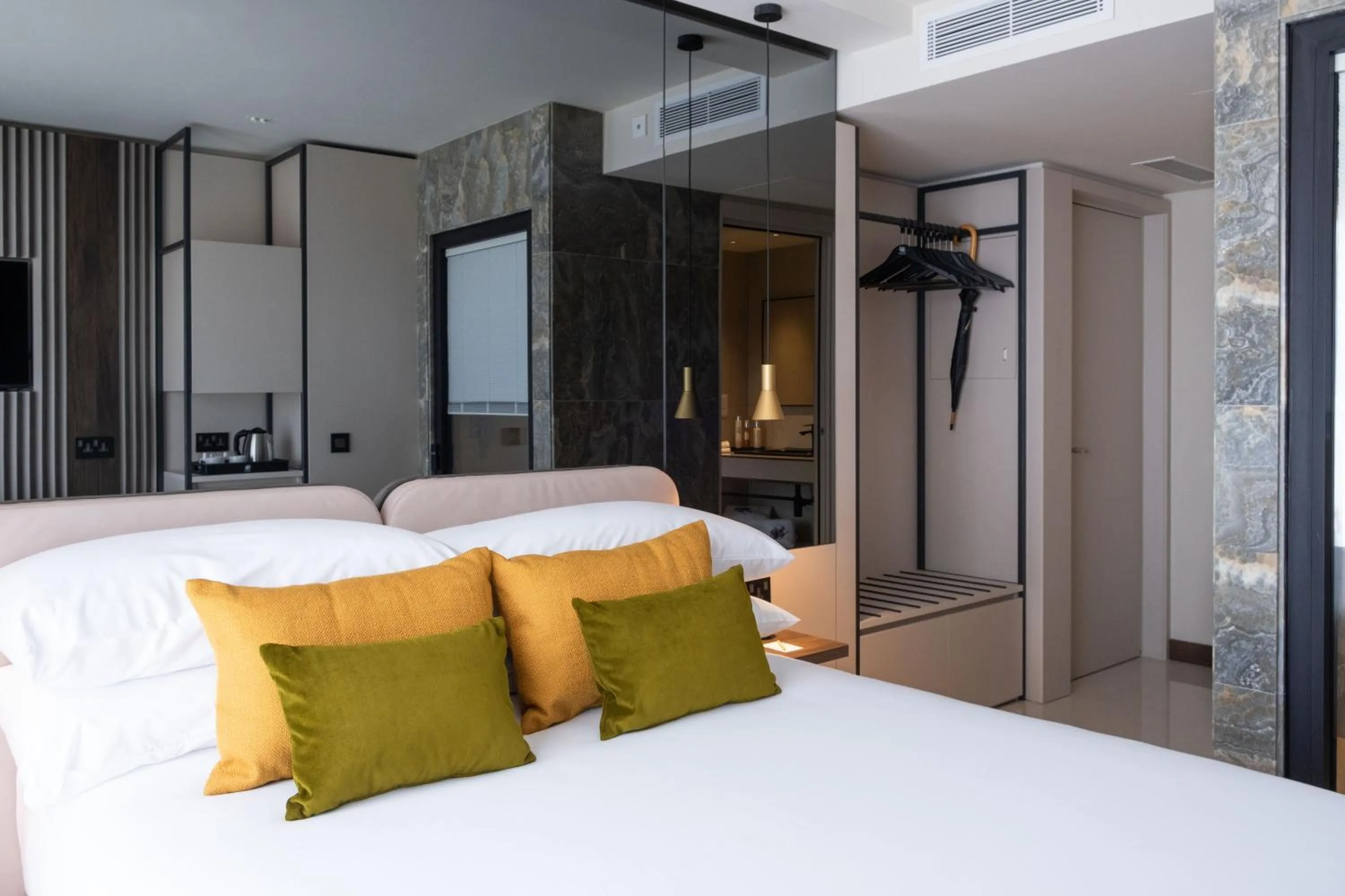 Bed in Deep Blu Boutique Hotel