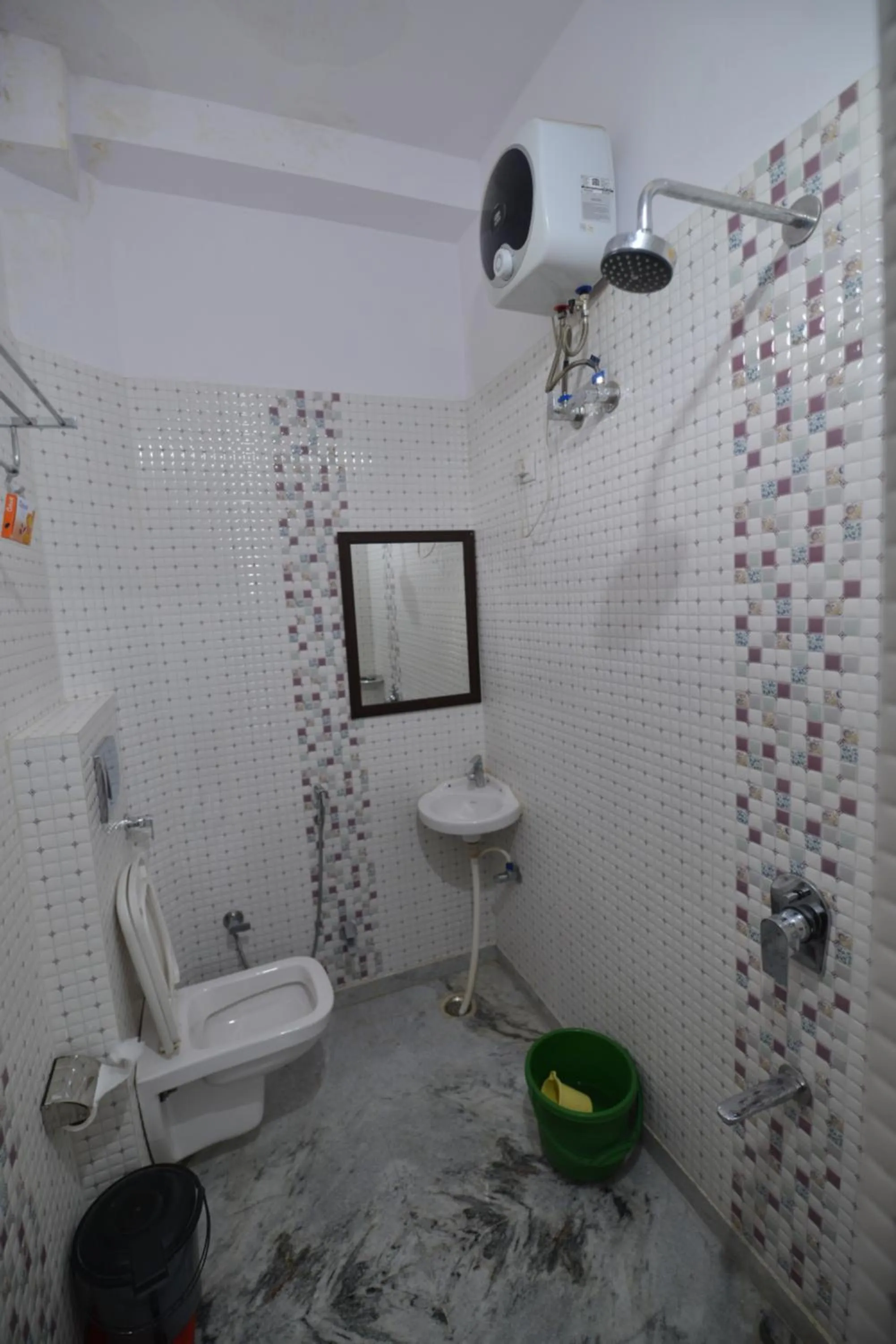Bathroom in Hotel Bawarri Haveli