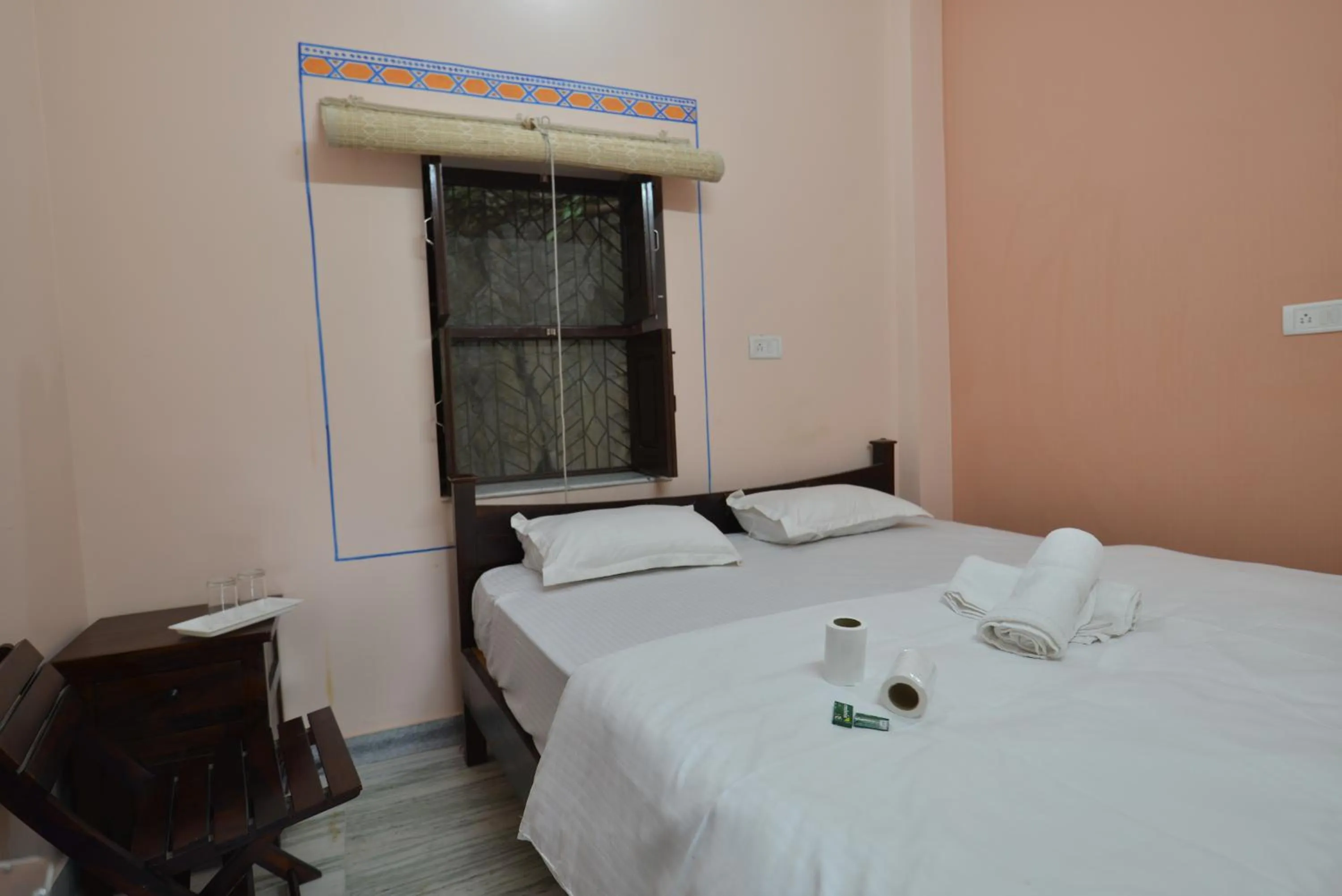 Bedroom, Bed in Hotel Bawarri Haveli