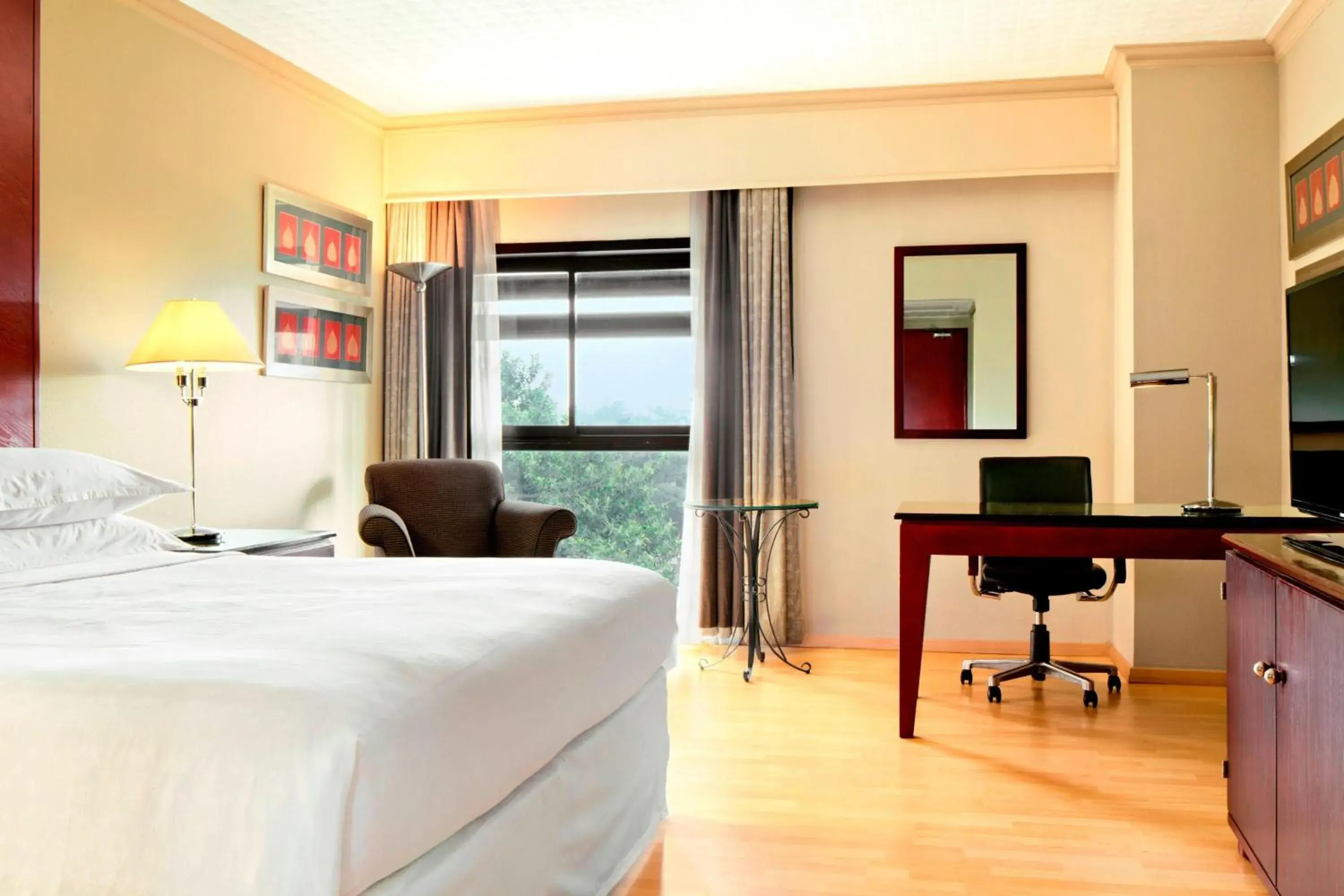 Standard King Room - single occupancy in Sheraton Lagos Hotel Standard King Room - single occupancy in Sheraton Lagos Hotel
