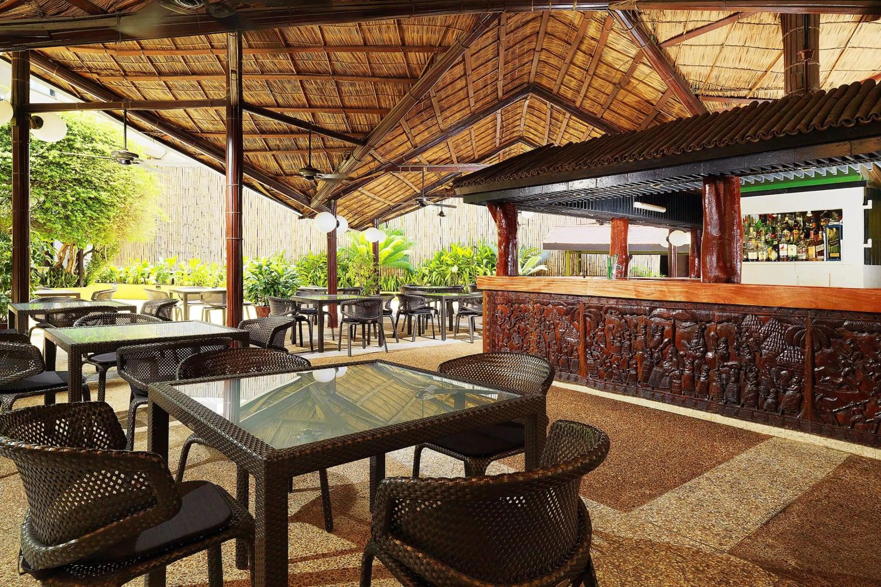Swimming pool in Sheraton Lagos Hotel