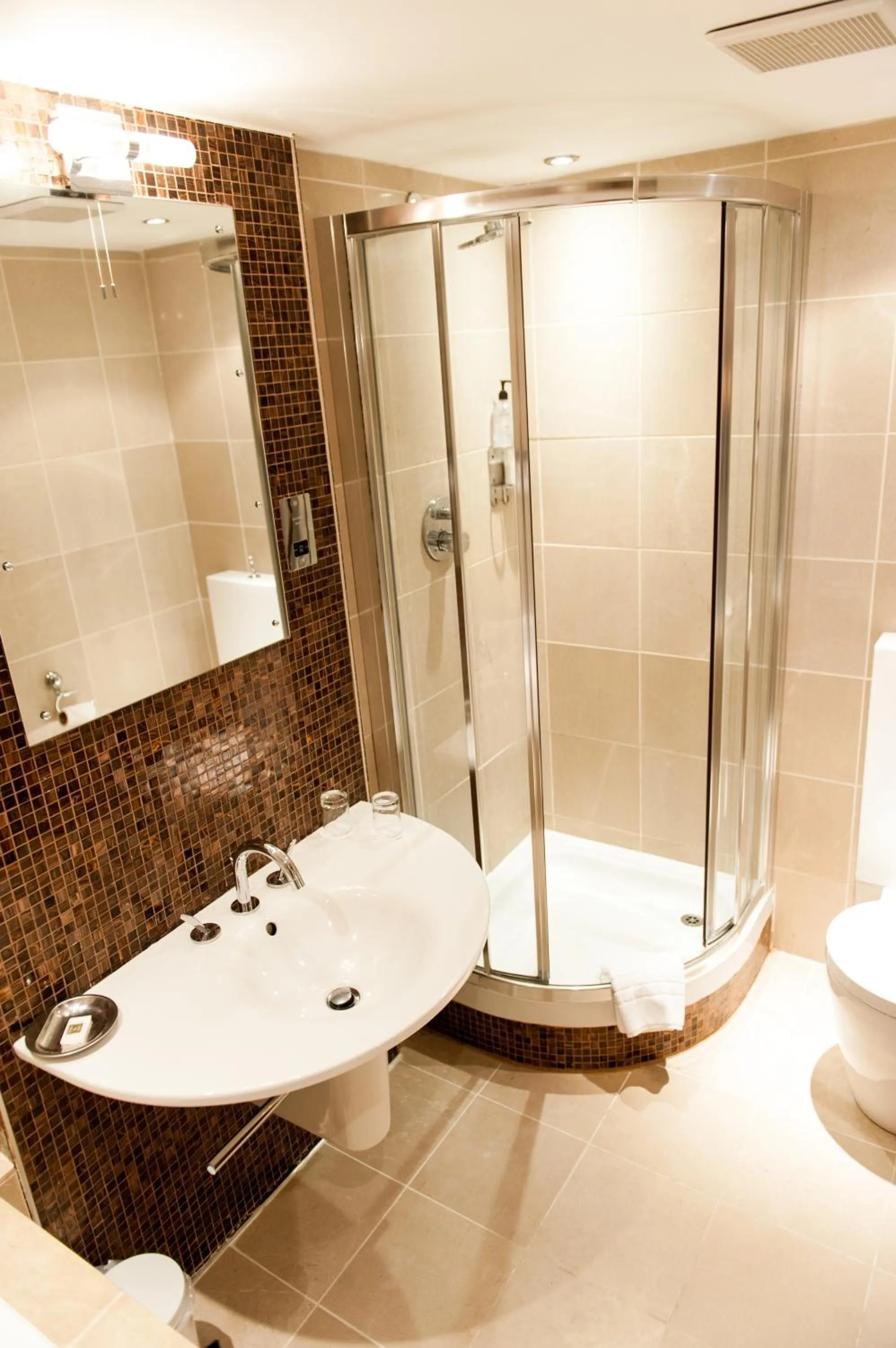 Shower in The Grand Hotel