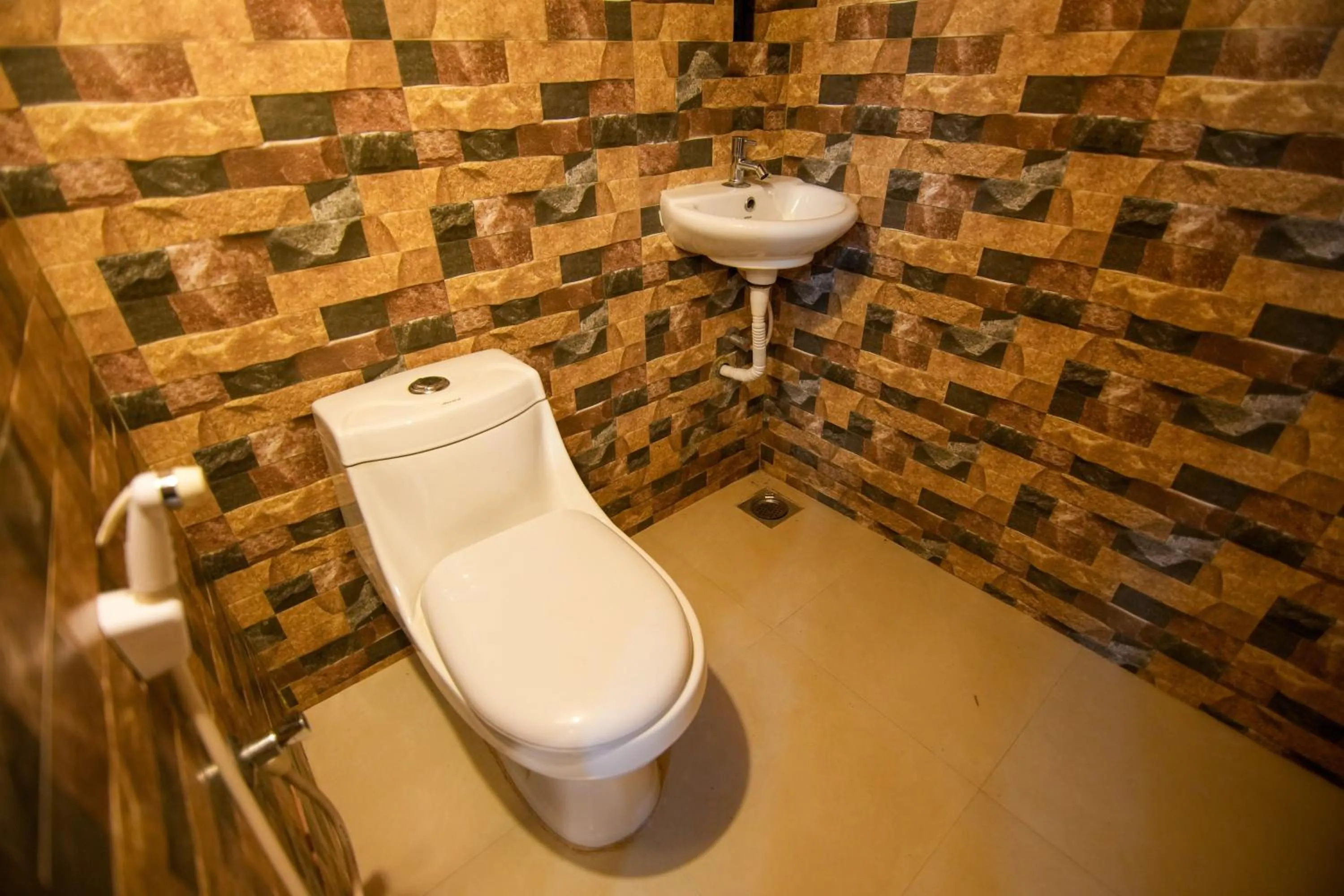 Bathroom in B'camp Resorts & Homestays