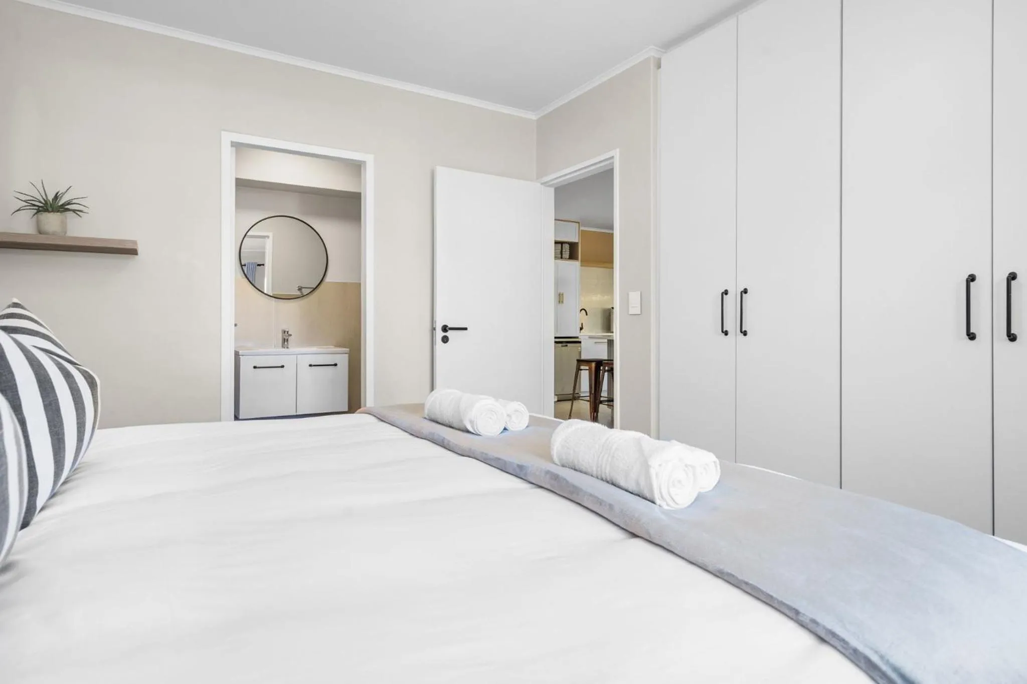 Other, Bed in Mayfair Luxury 212