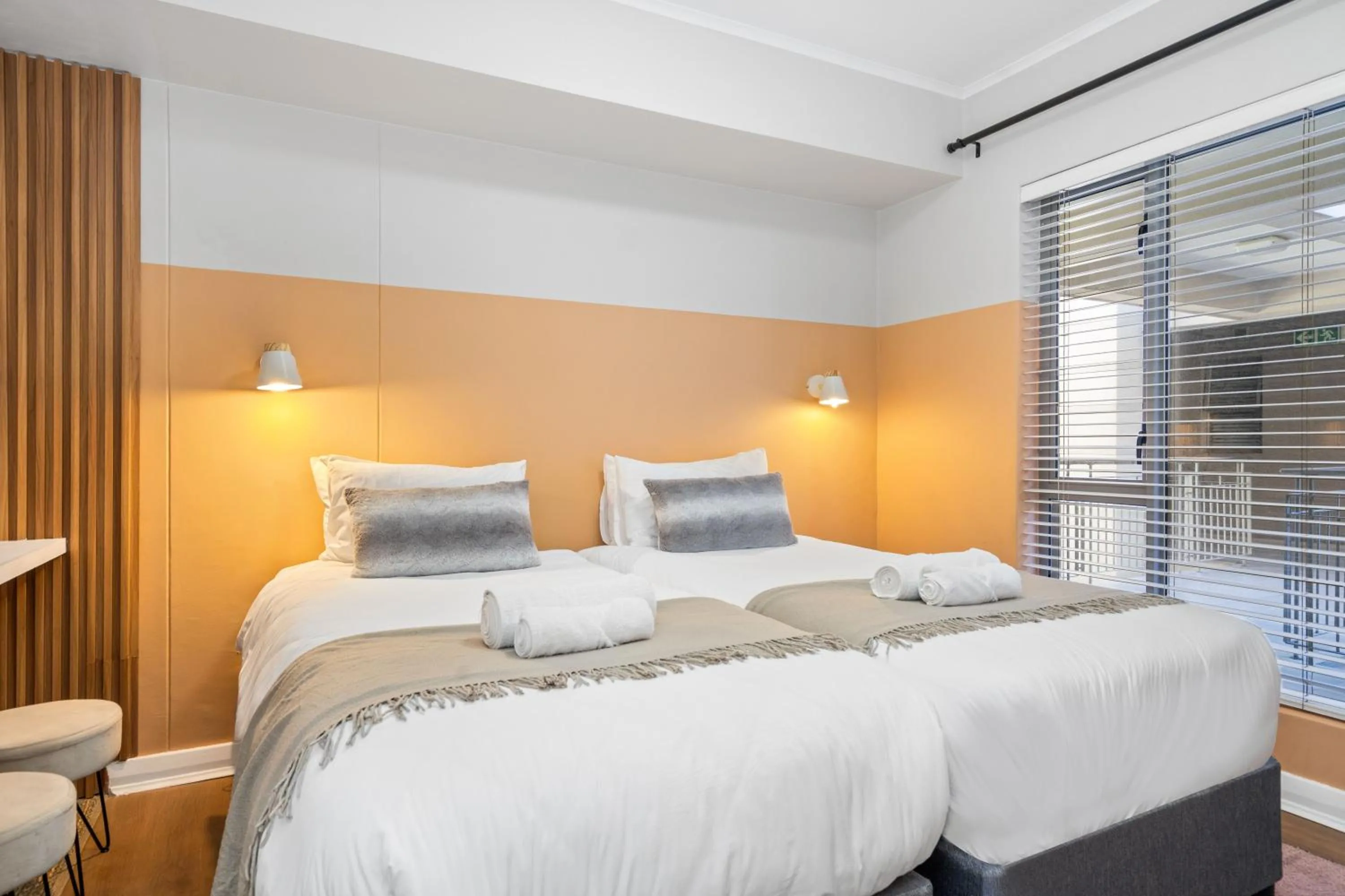 Other, Bed in Mayfair Luxury 212