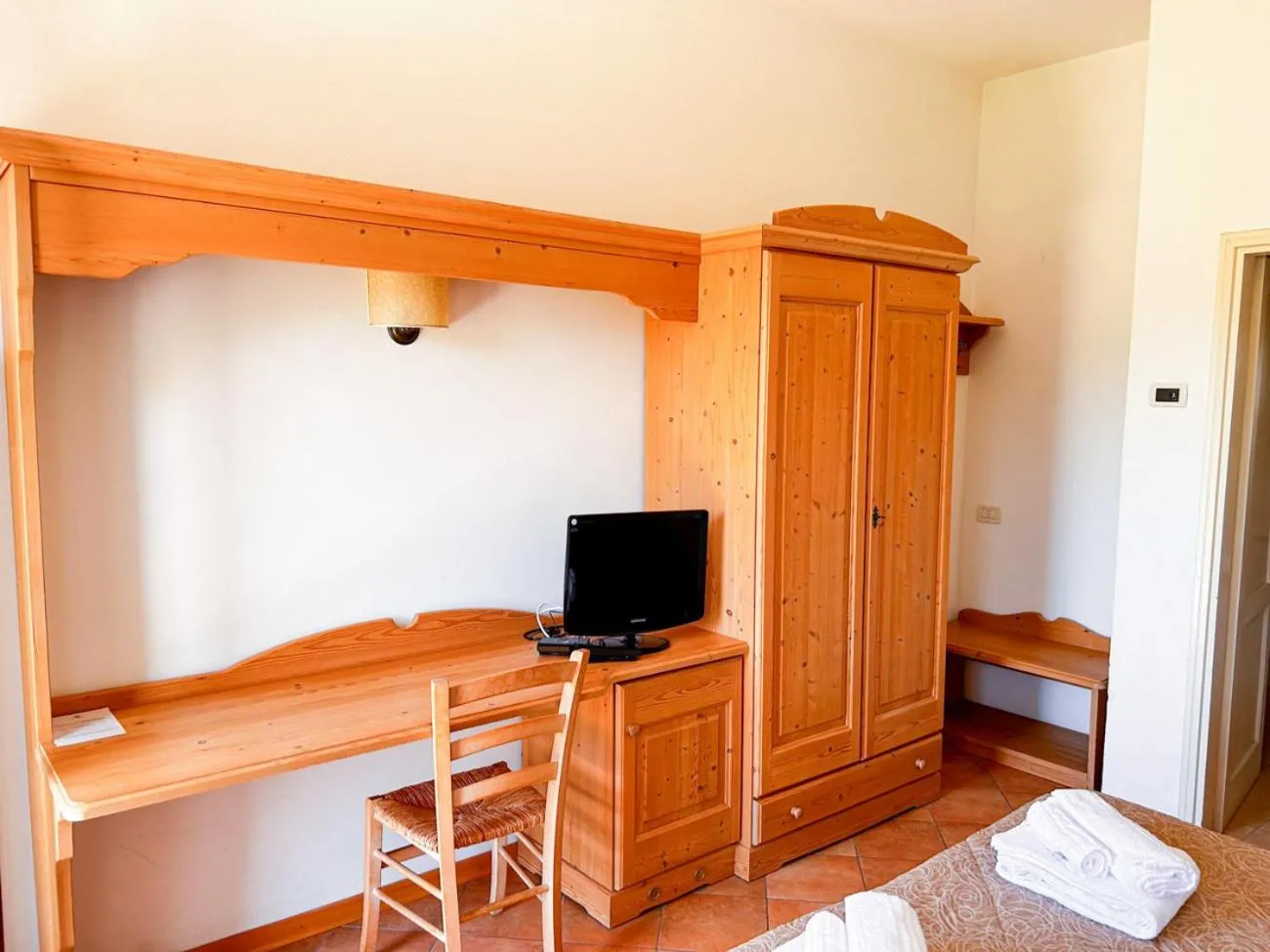 Bed in Hotel Ristorante La Baitina