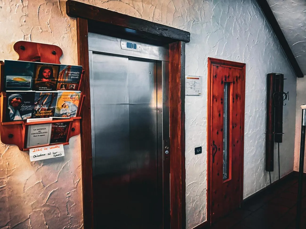 elevator in Hotel Ristorante La Baitina