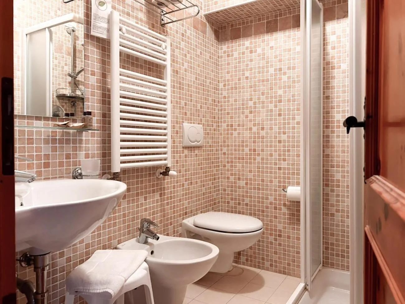 Bathroom in Hotel Ristorante La Baitina