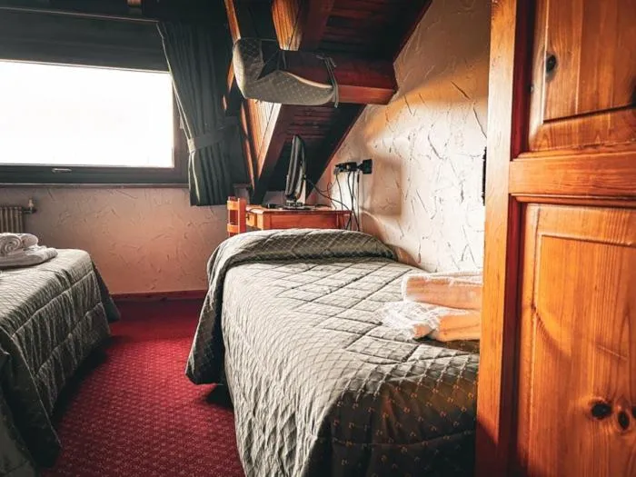 Bed in Hotel Ristorante La Baitina