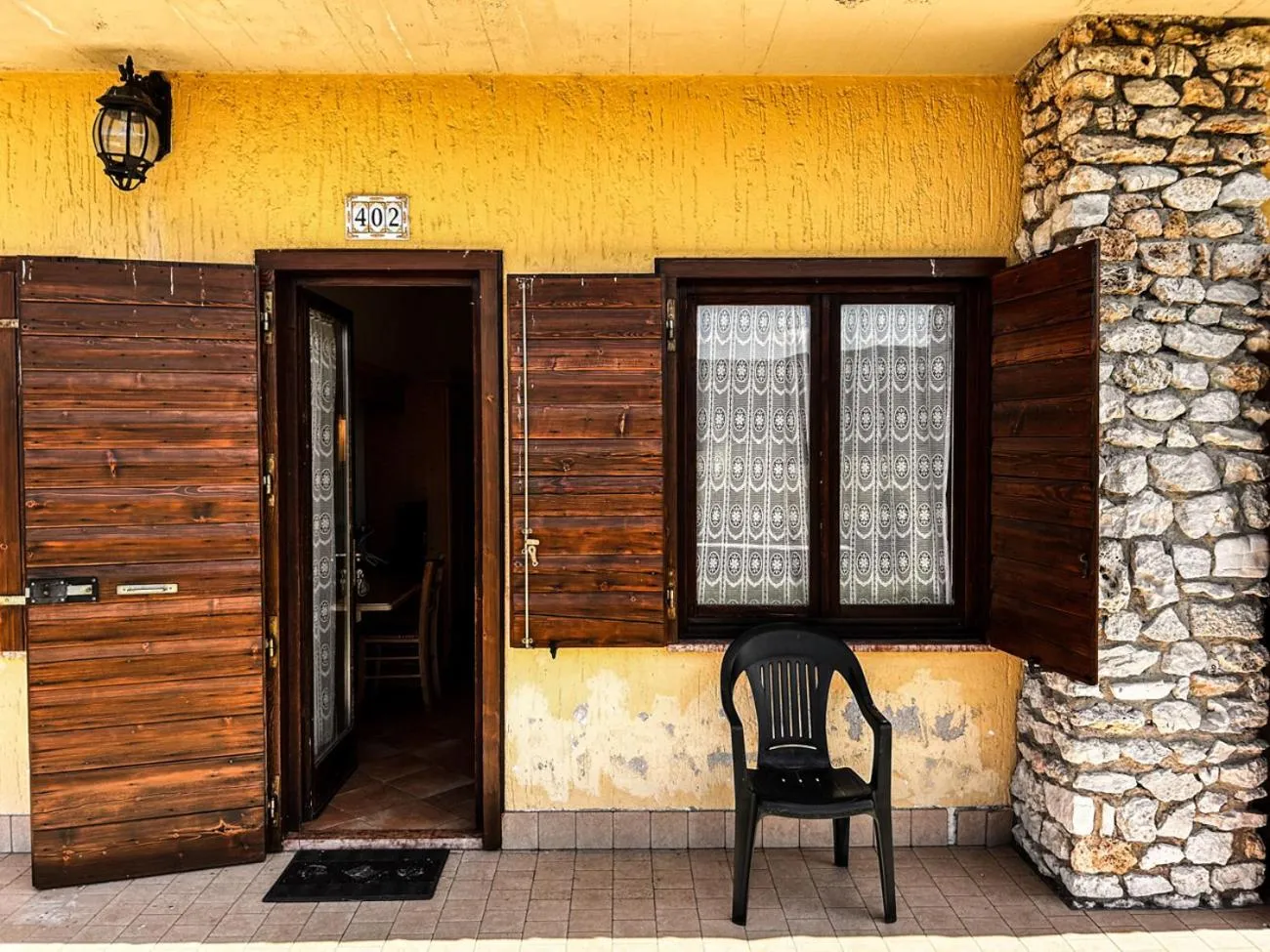 Patio in Hotel Ristorante La Baitina