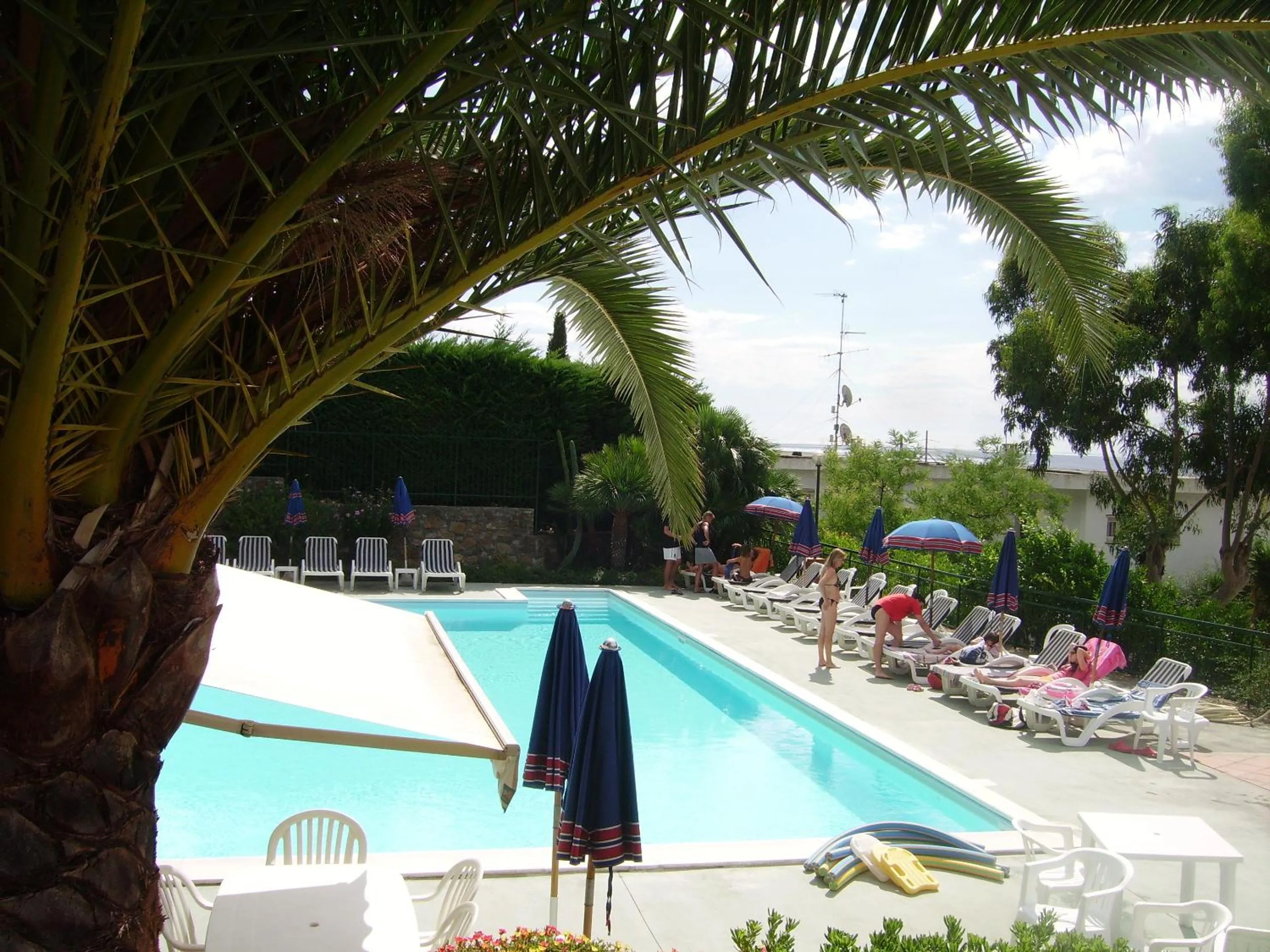 Swimming pool in Residence La Carruba