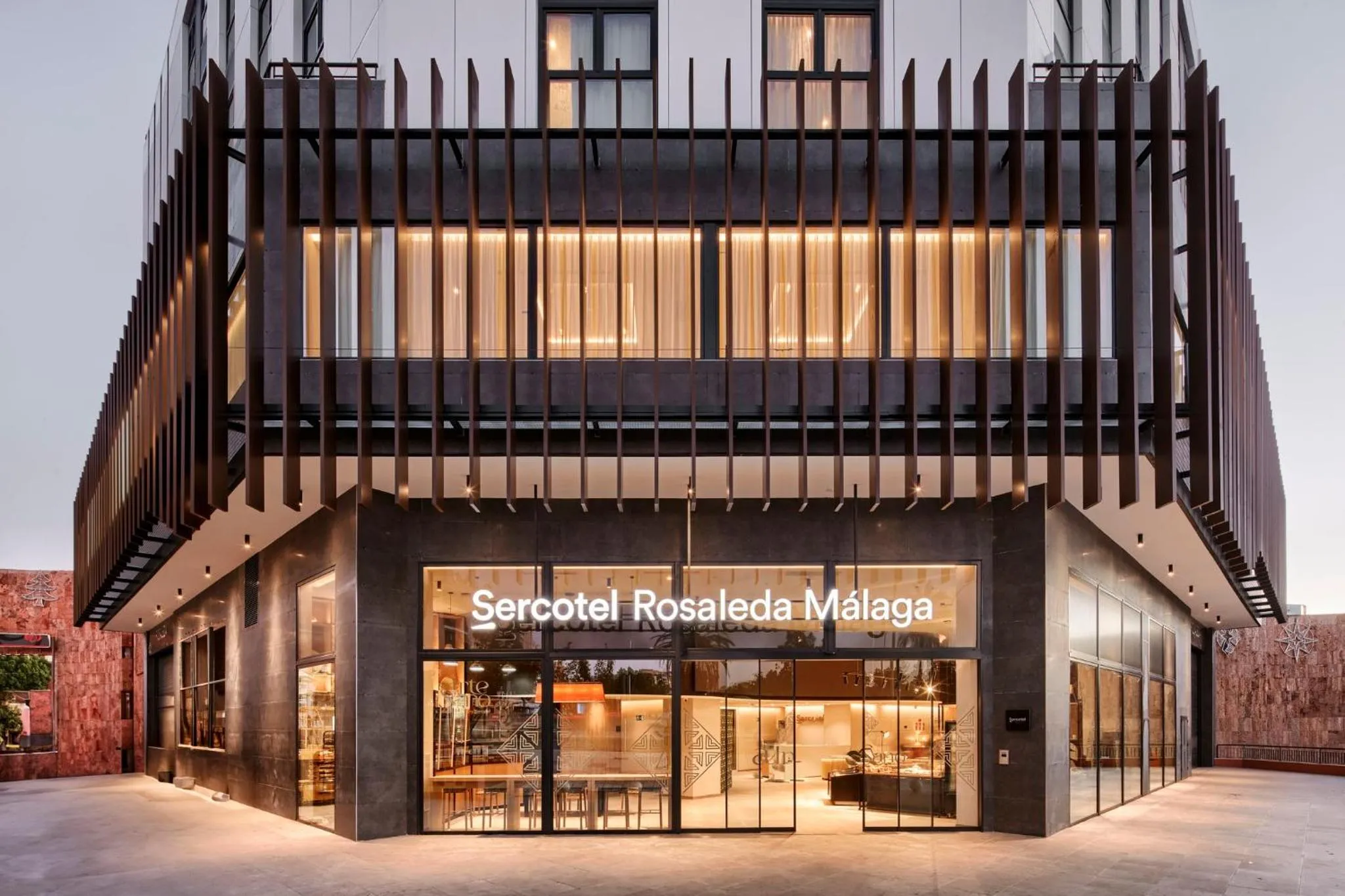 Facade/entrance in Sercotel Rosaleda Málaga