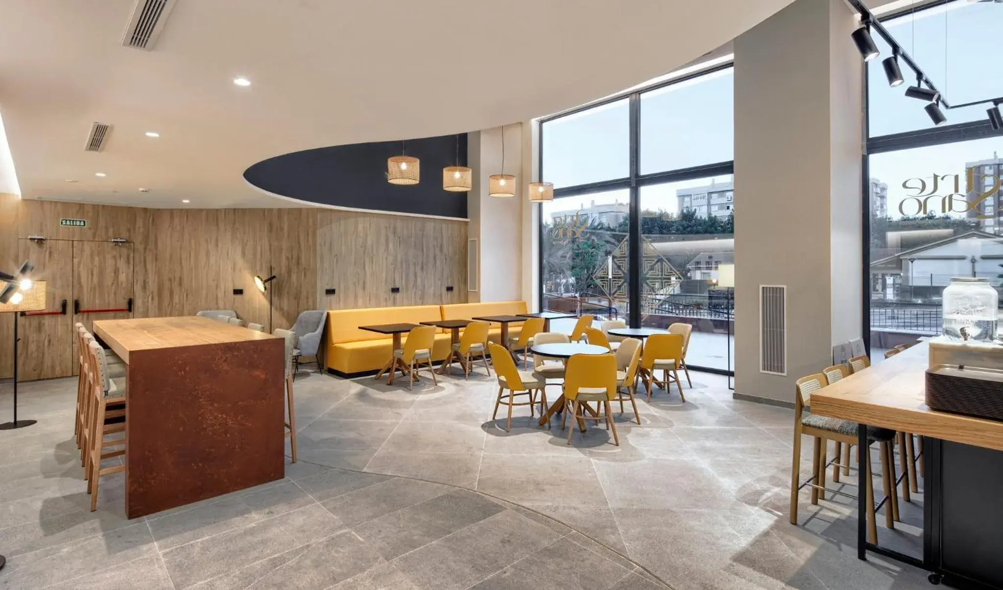 Lounge or bar in Sercotel Rosaleda Málaga Lounge or bar in Sercotel Rosaleda Málaga