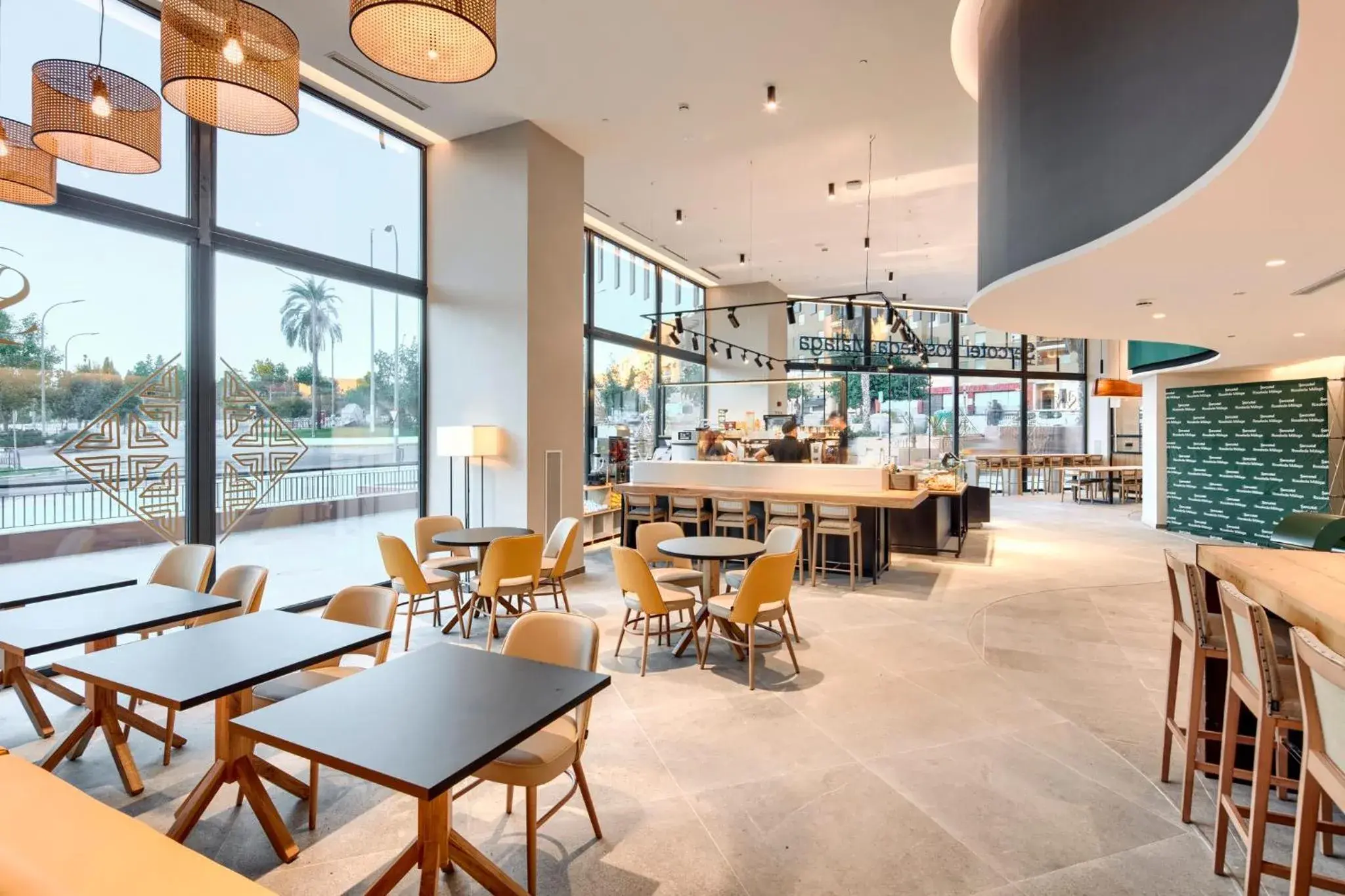 Lounge or bar in Sercotel Rosaleda Málaga Lounge or bar in Sercotel Rosaleda Málaga