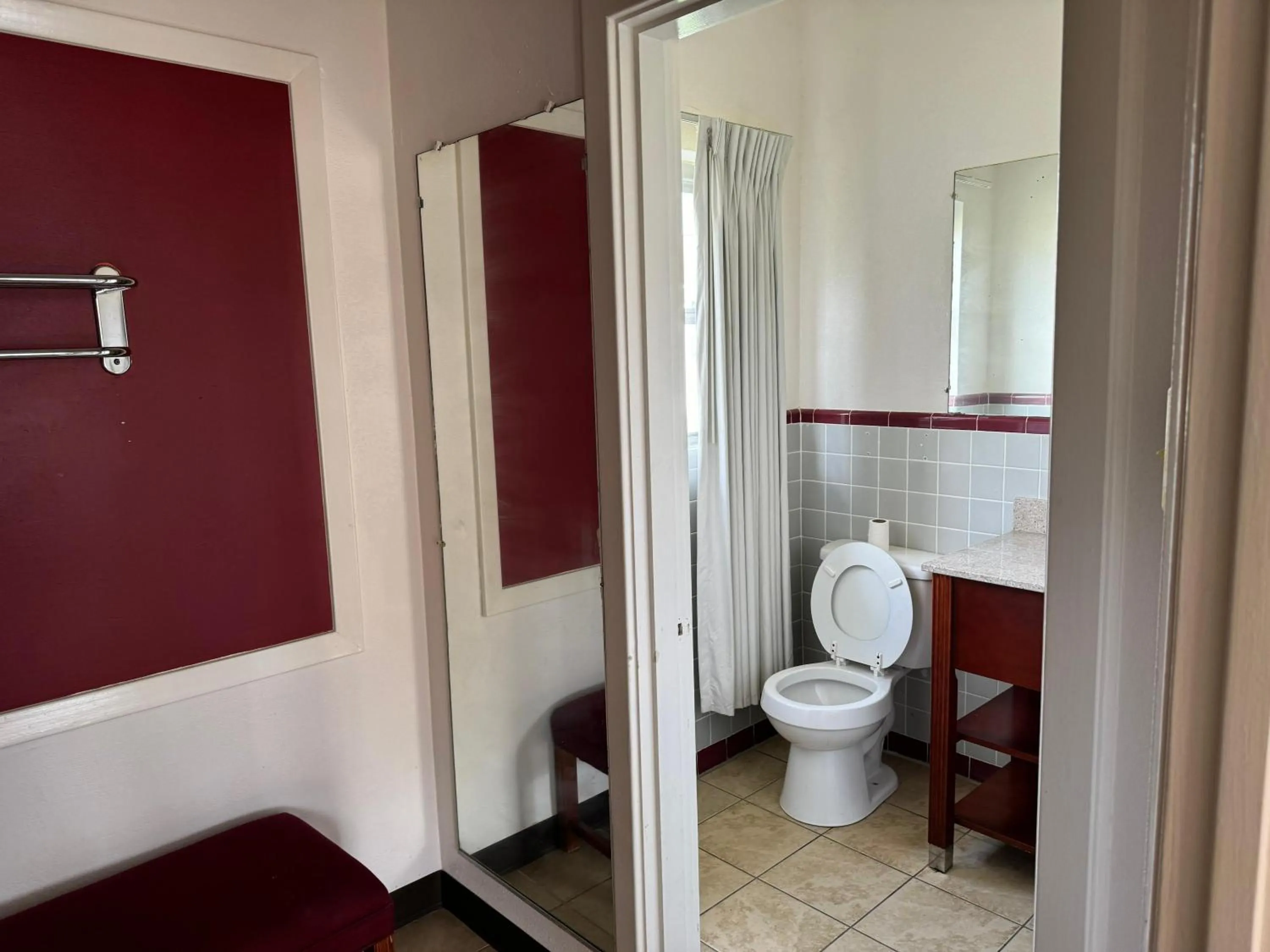 Bathroom in Travel Inn Danville